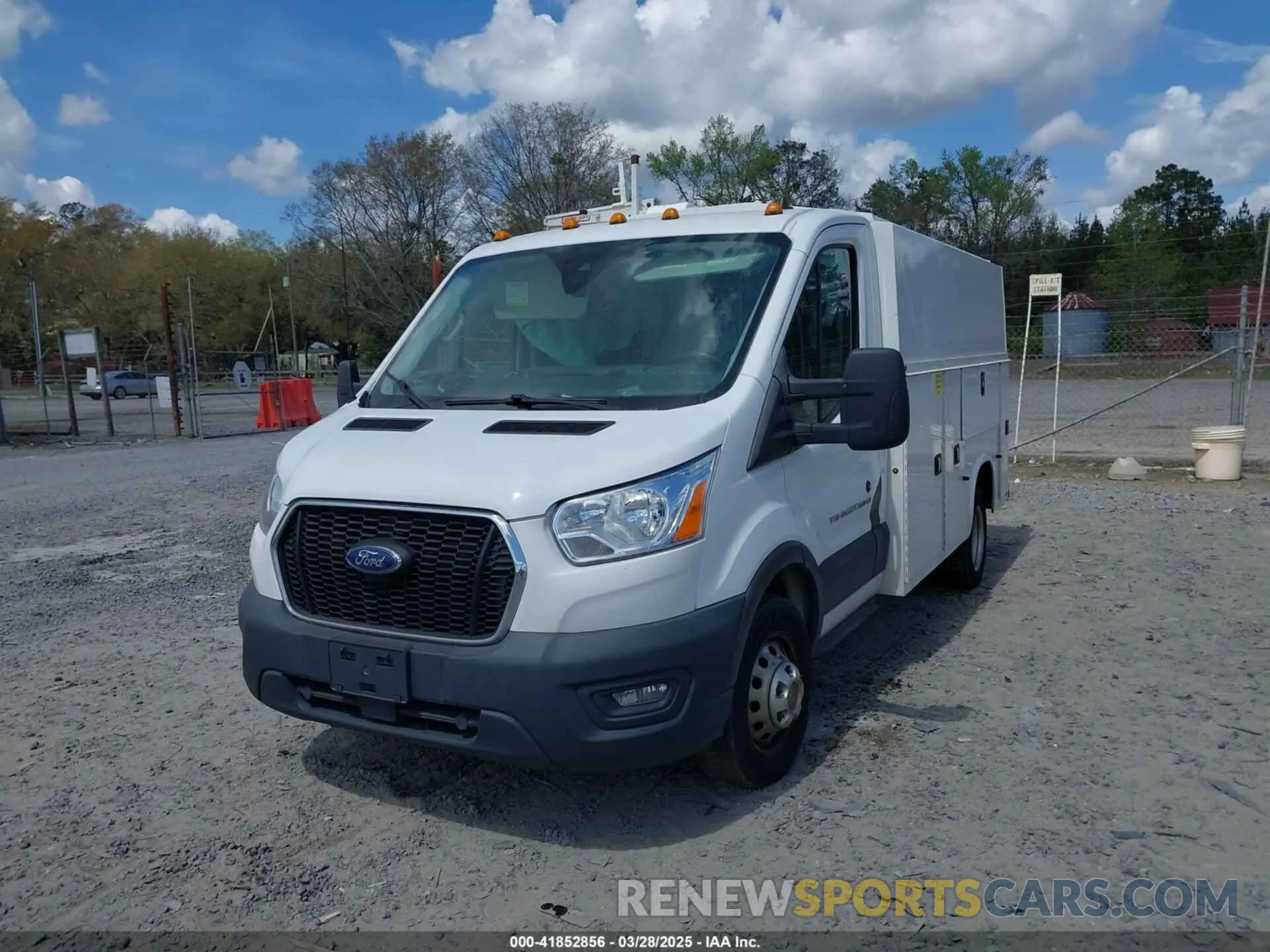 2 Photograph of a damaged car 1FDBF6P86LKB53296 FORD TRANSIT-350 CUTAWAY 2020