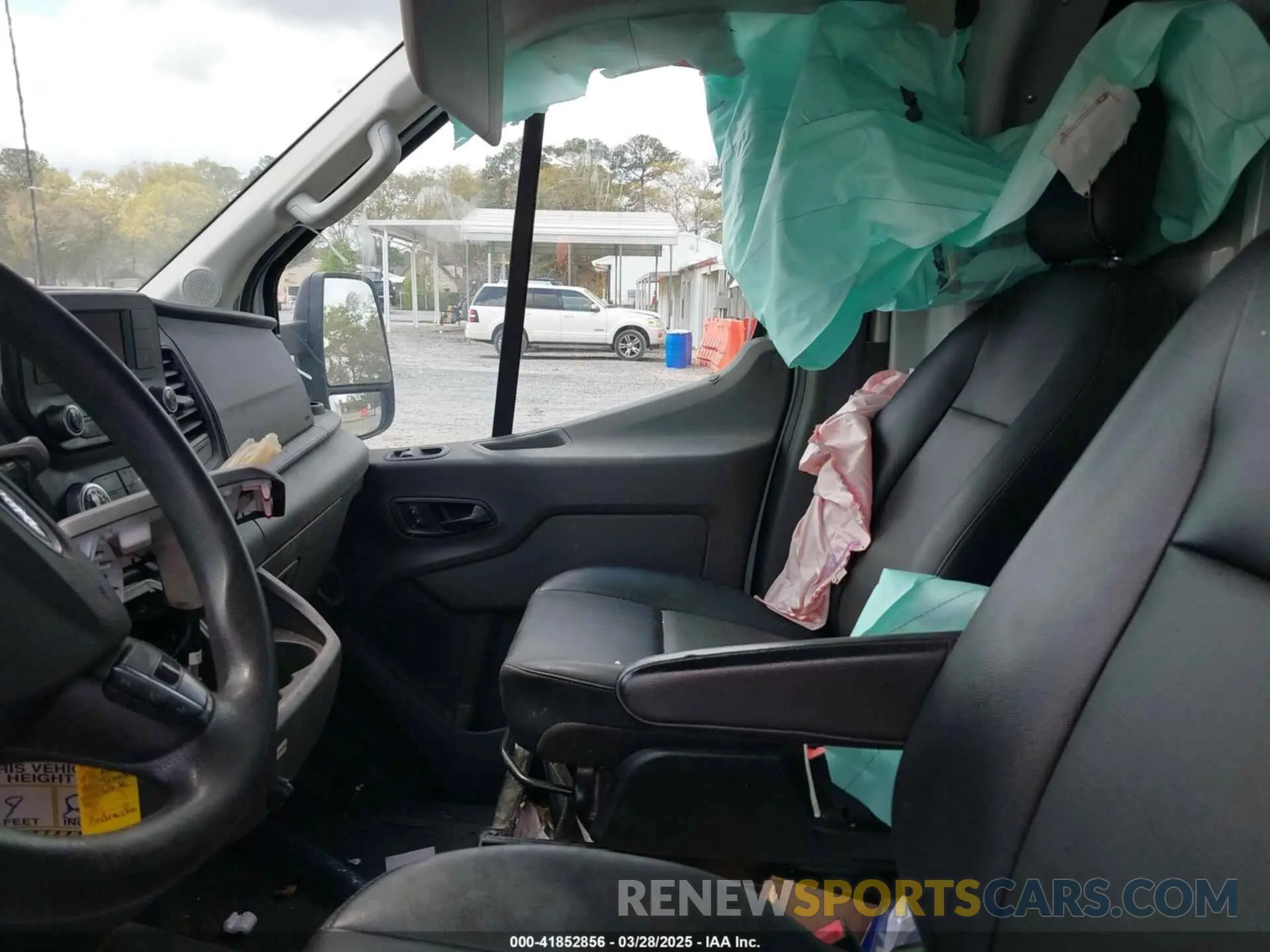 7 Photograph of a damaged car 1FDBF6P86LKB53296 FORD TRANSIT-350 CUTAWAY 2020