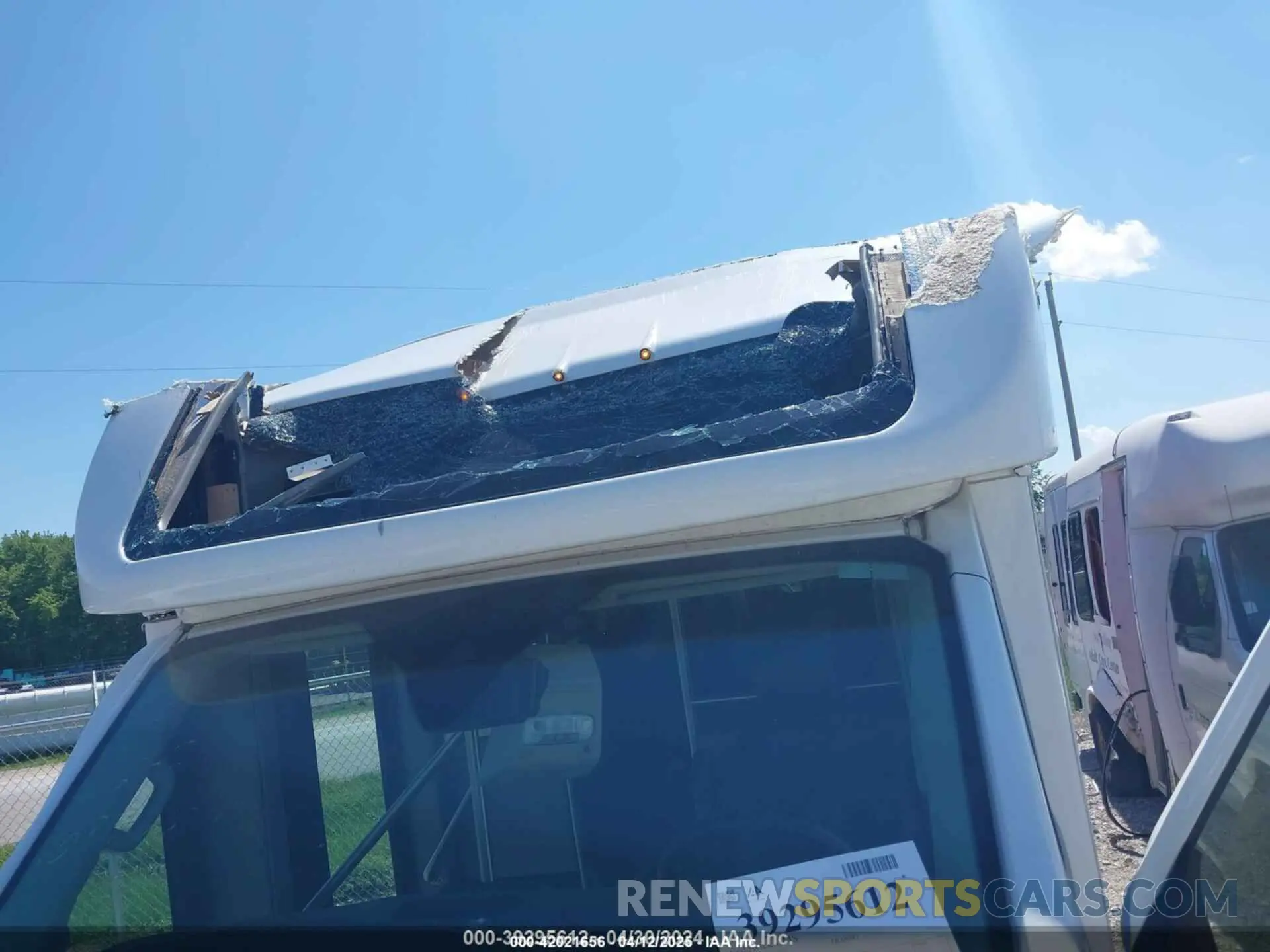 11 Photograph of a damaged car 1FDEU6PGXLKB18691 FORD TRANSIT-350 CUTAWAY 2020