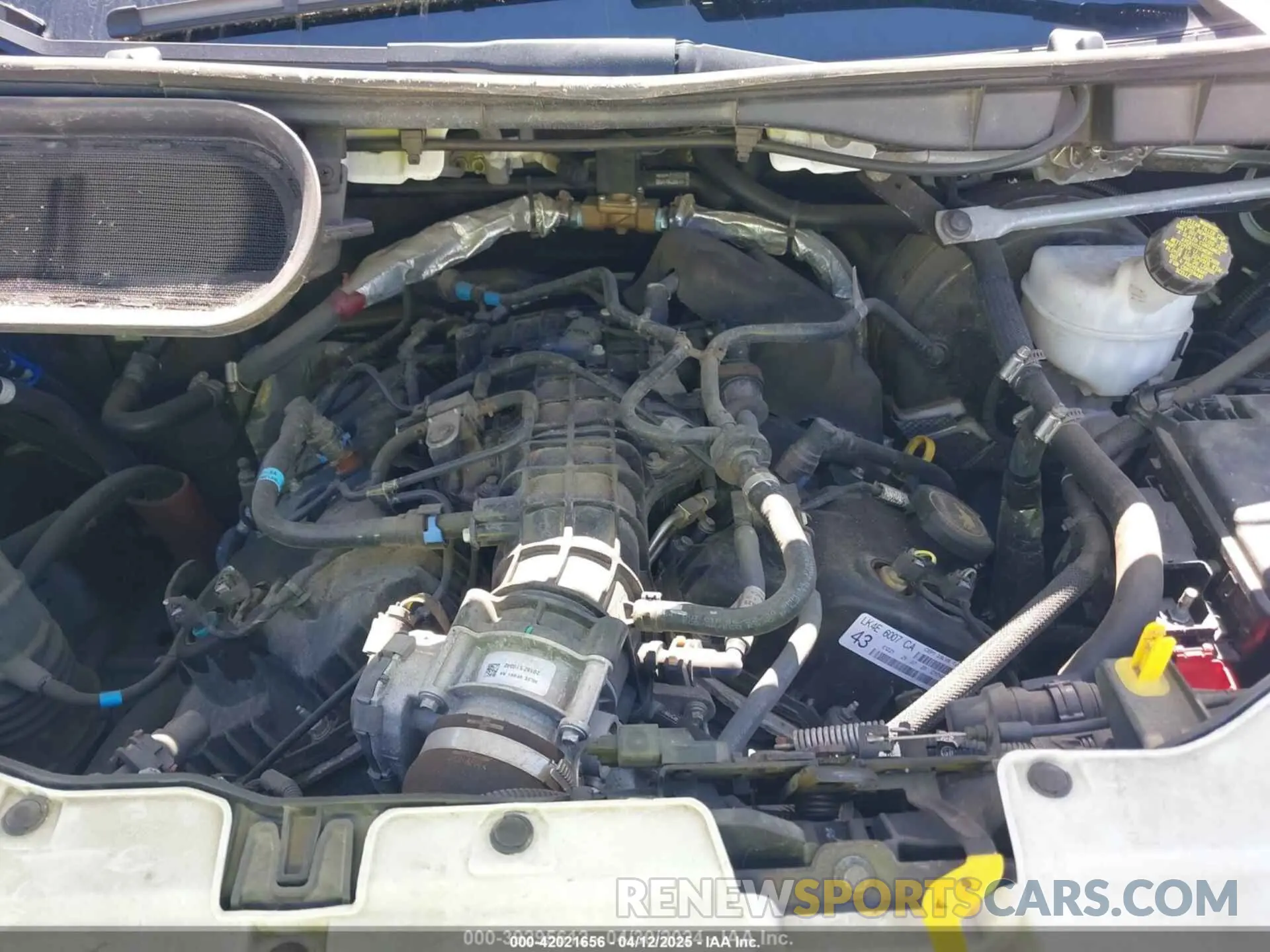9 Photograph of a damaged car 1FDEU6PGXLKB18691 FORD TRANSIT-350 CUTAWAY 2020