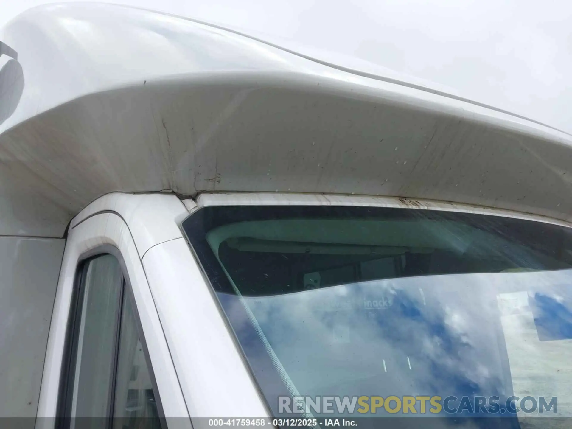 12 Photograph of a damaged car 1FDRU8PGXMKA86288 FORD TRANSIT-350 CUTAWAY 2021