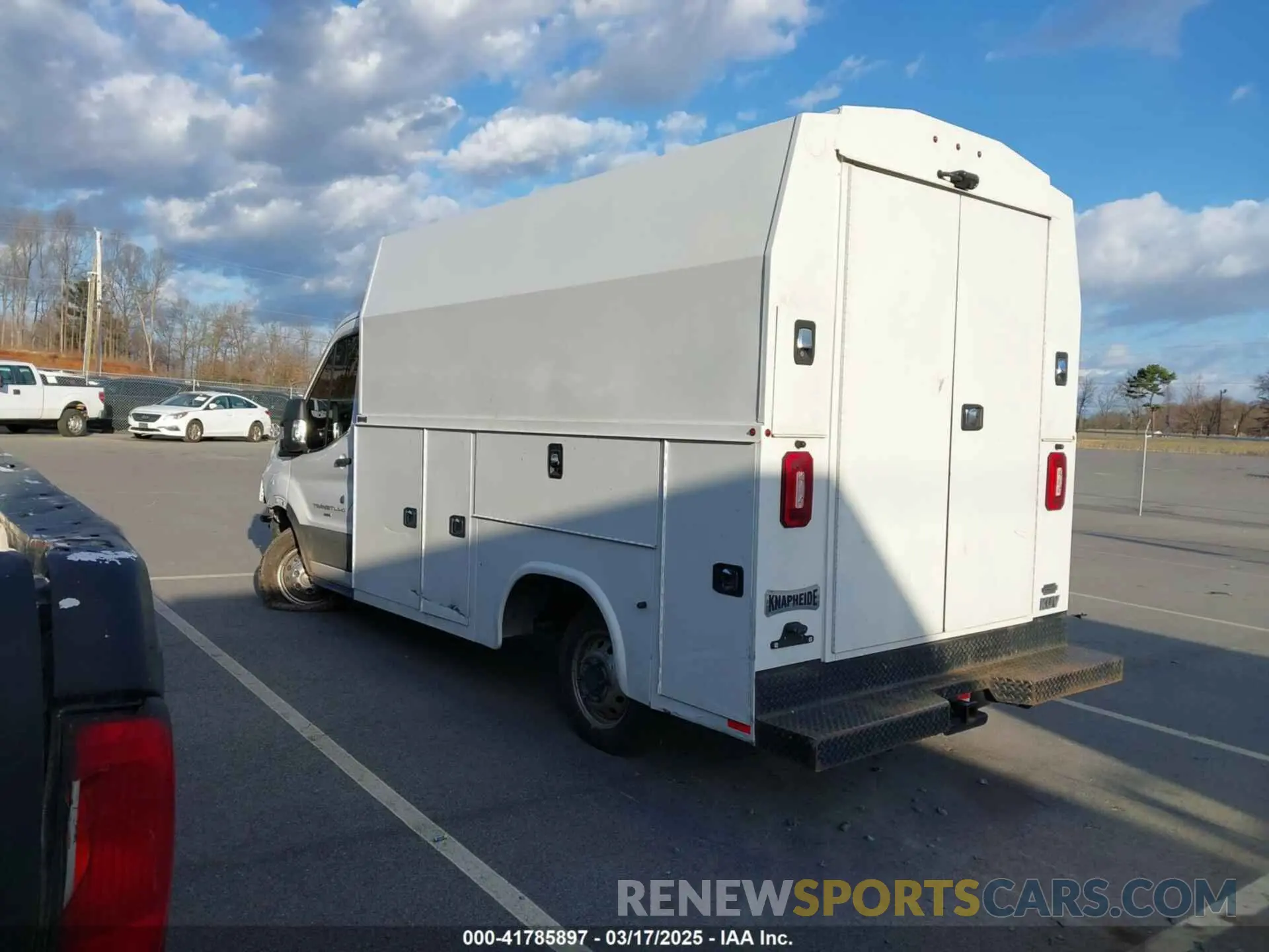 3 Photograph of a damaged car 1FDRS6PG3NKA85706 FORD TRANSIT-350 CUTAWAY 2022