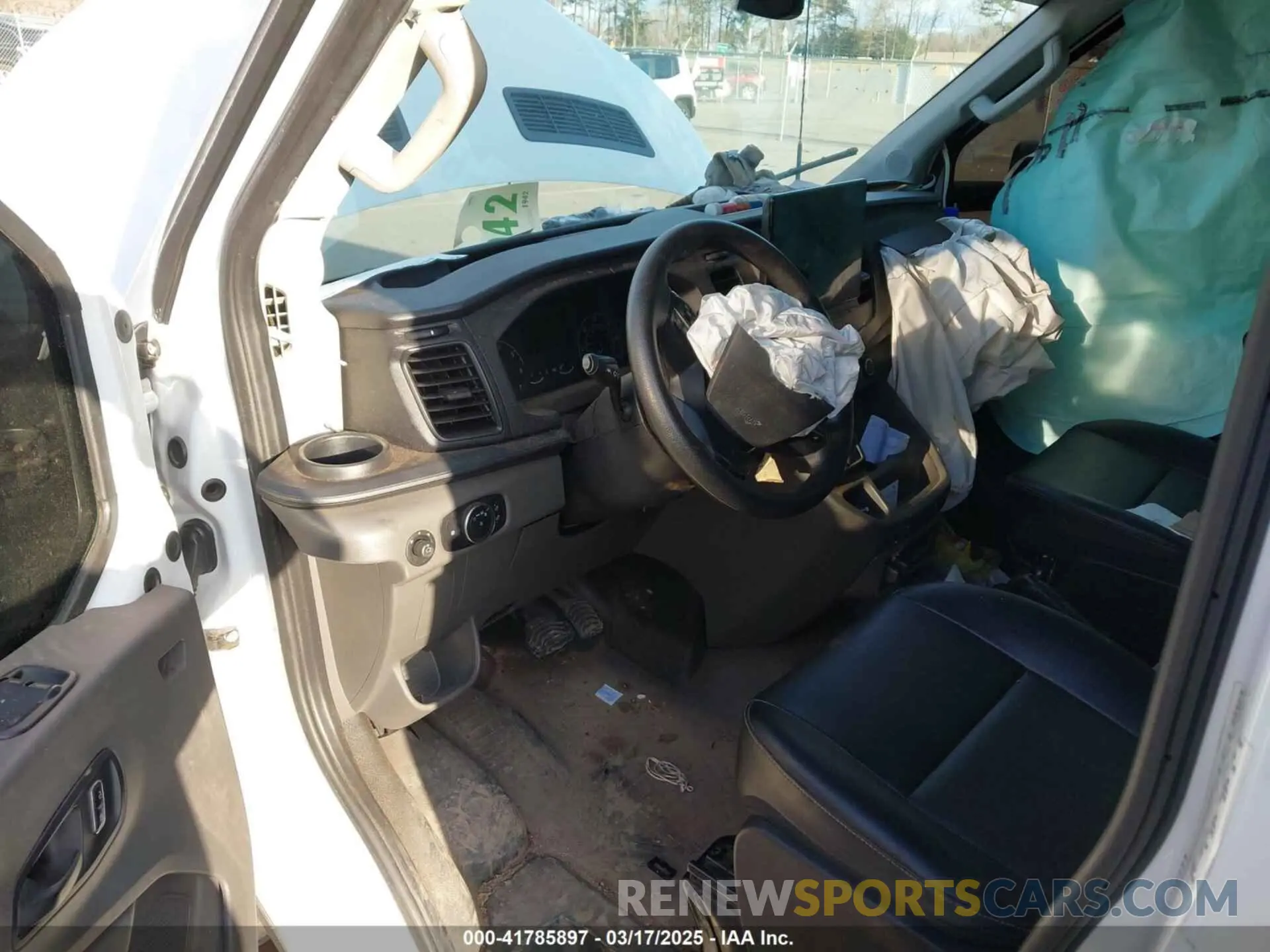 7 Photograph of a damaged car 1FDRS6PG3NKA85706 FORD TRANSIT-350 CUTAWAY 2022
