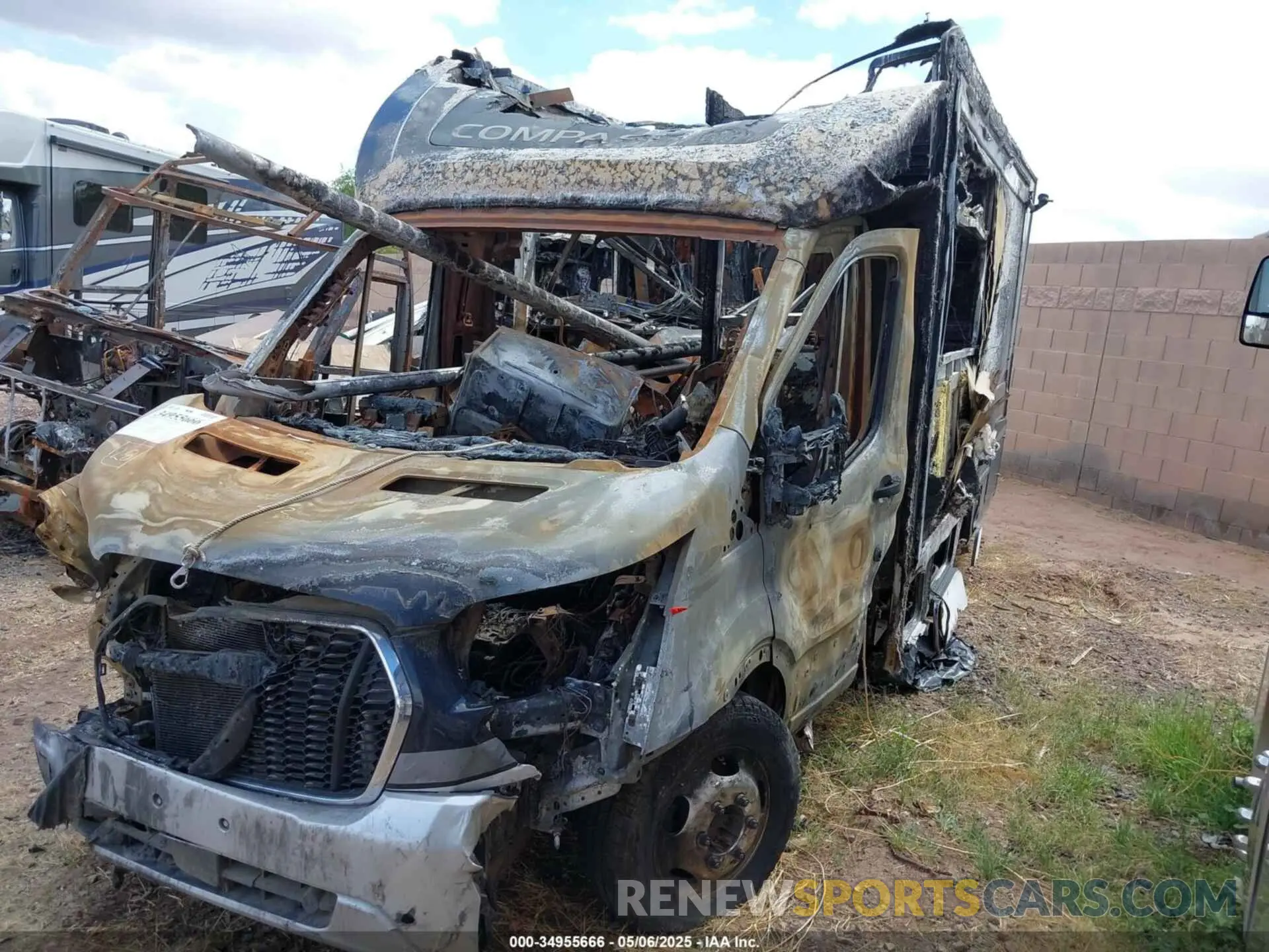 2 Photograph of a damaged car 1FDRU8PGXNKA25721 FORD TRANSIT-350 CUTAWAY 2023