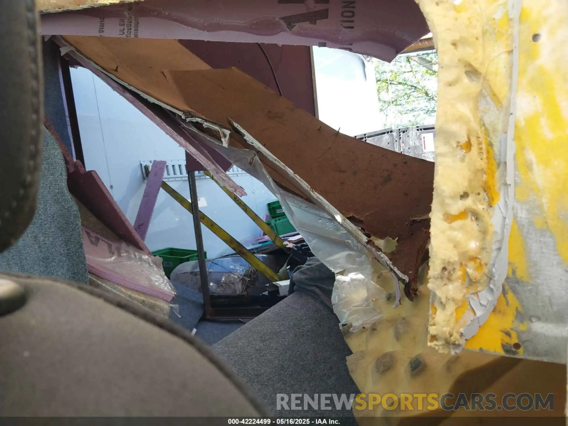 6 Photograph of a damaged car 1FDSF6P85RKB79591 FORD TRANSIT-350 CUTAWAY 2024