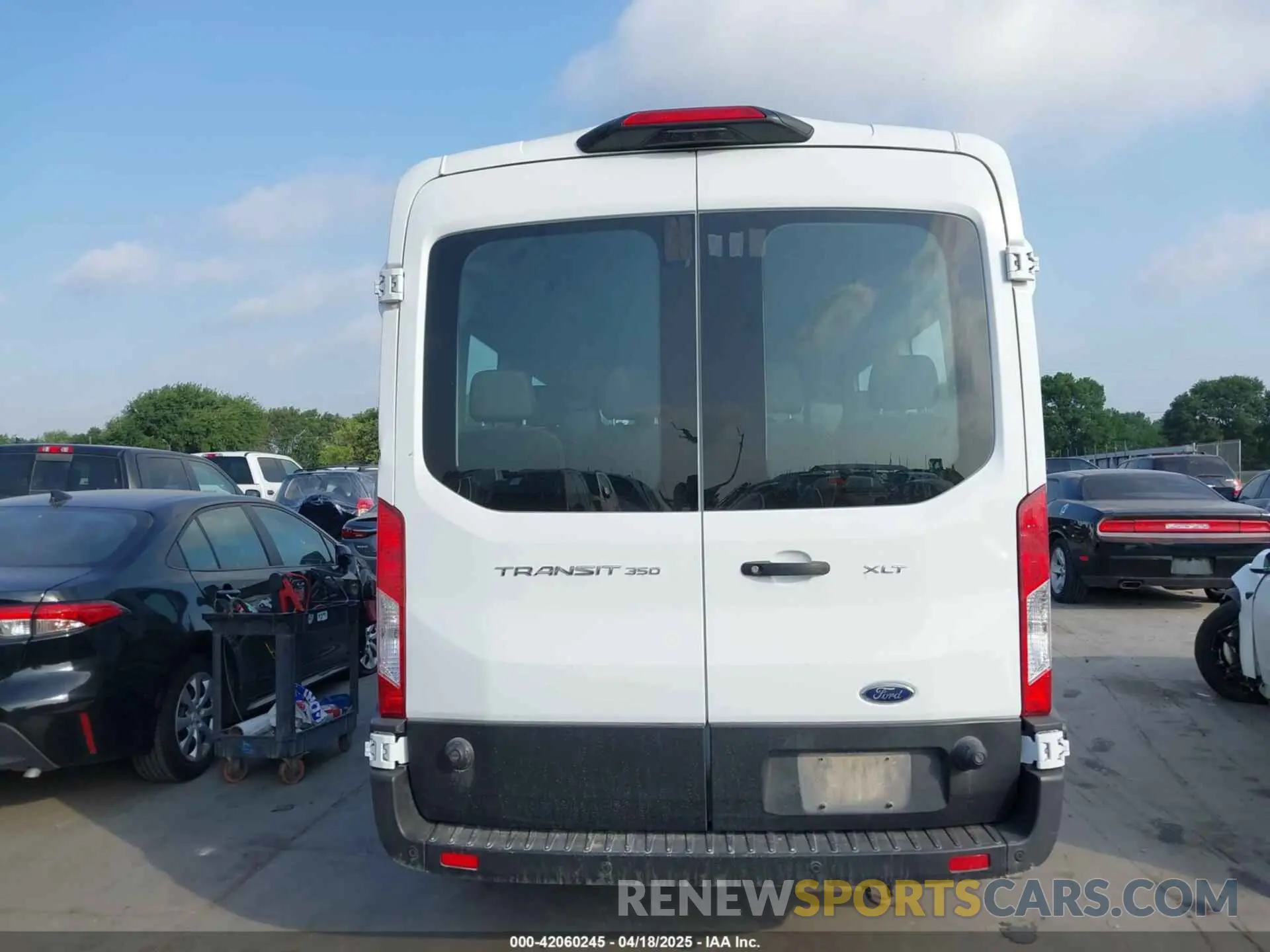 16 Photograph of a damaged car 1FBAX2C81LKA42607 FORD TRANSIT-350 PASSENGER VAN 2020