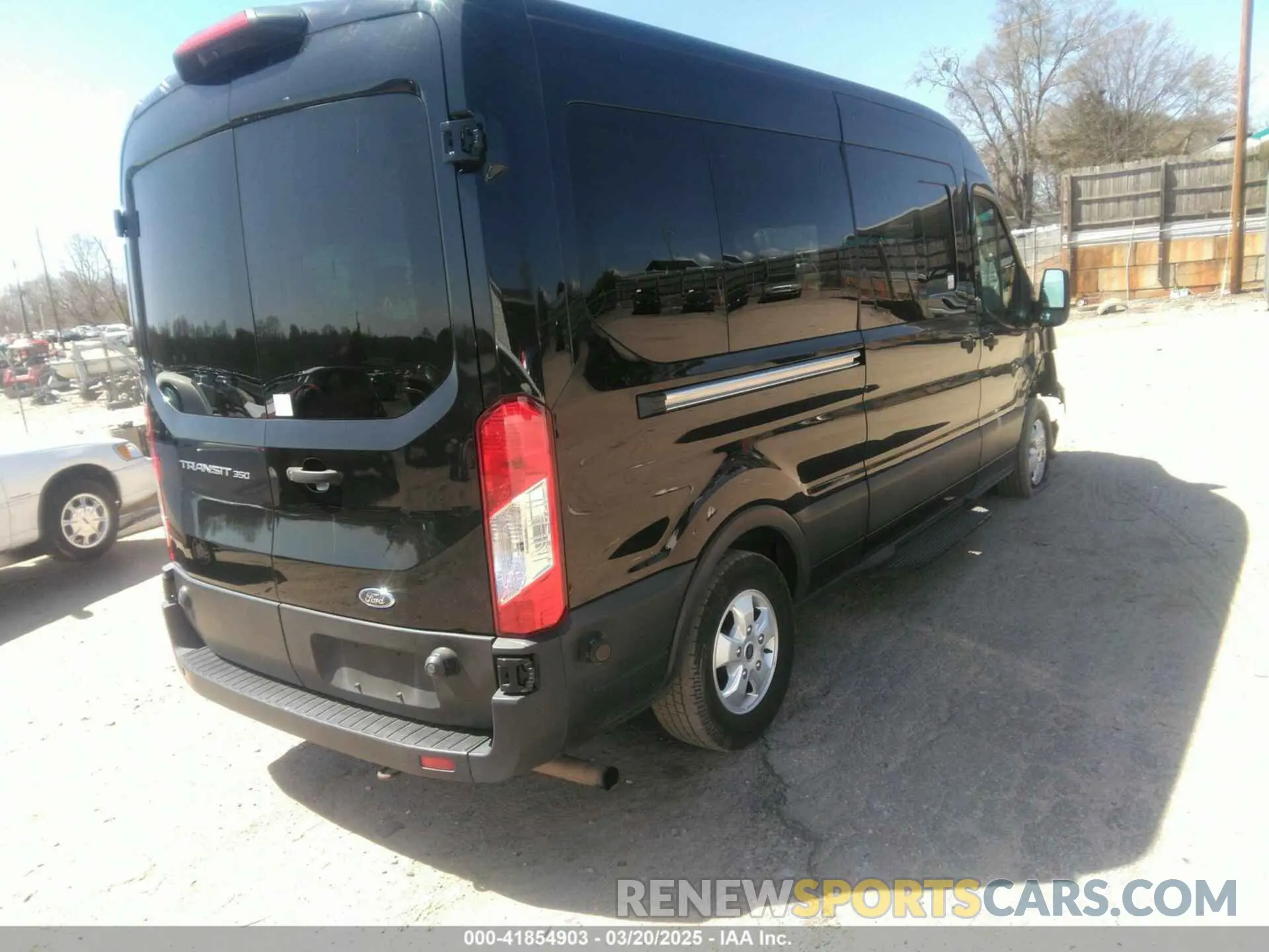 4 Photograph of a damaged car 1FBAX2C87LKB25667 FORD TRANSIT-350 PASSENGER VAN 2020