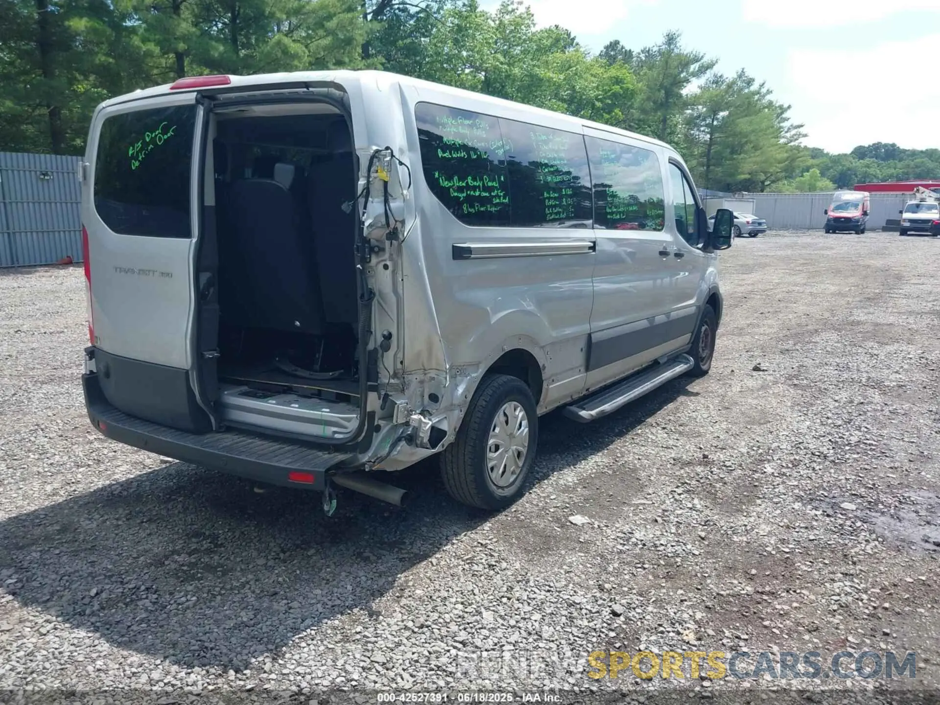 4 Photograph of a damaged car 1FBAX2Y85LKA33448 FORD TRANSIT-350 PASSENGER VAN 2020