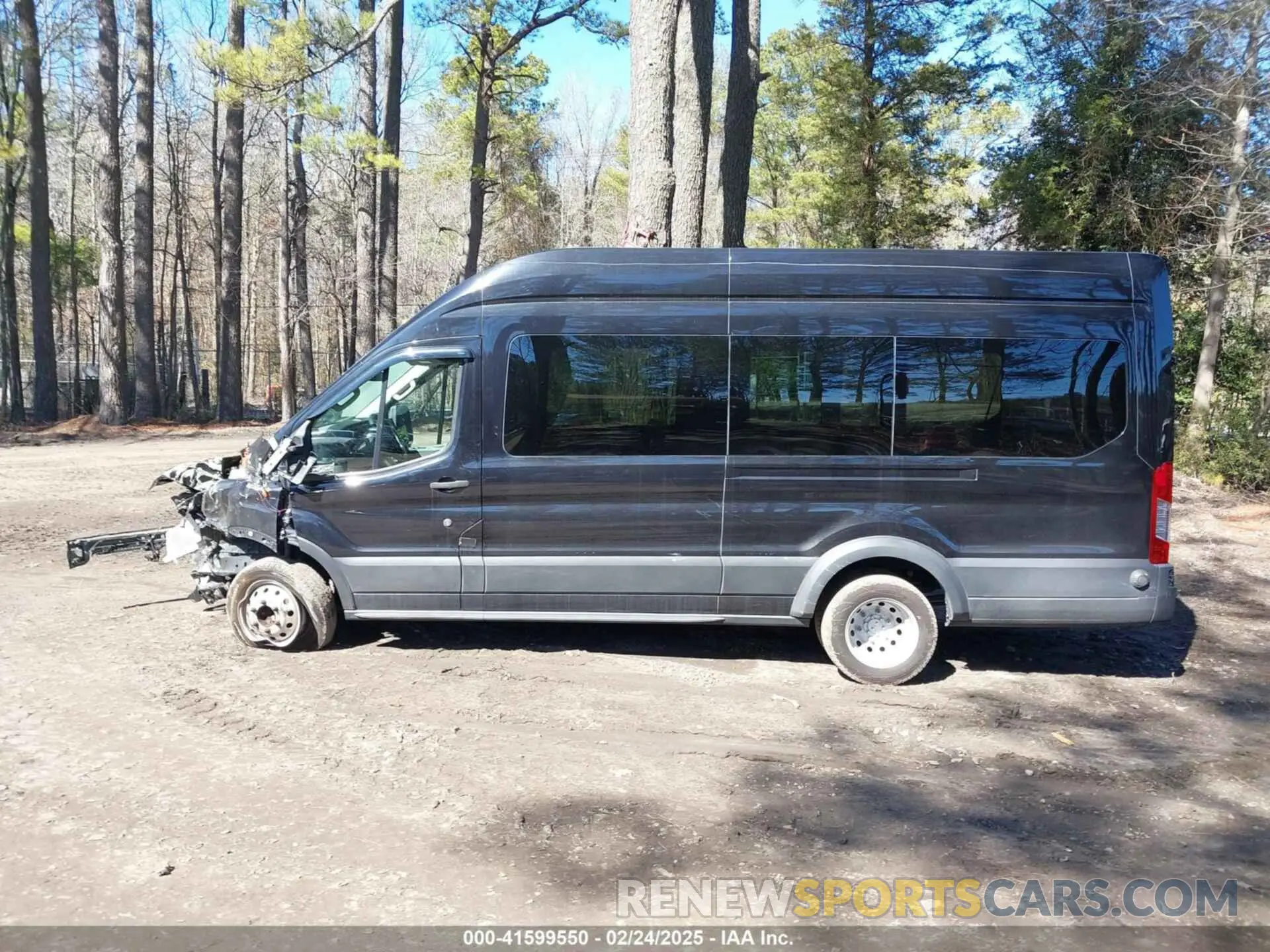15 Photograph of a damaged car 1FBVU4XG2LKA45474 FORD TRANSIT-350 PASSENGER VAN 2020