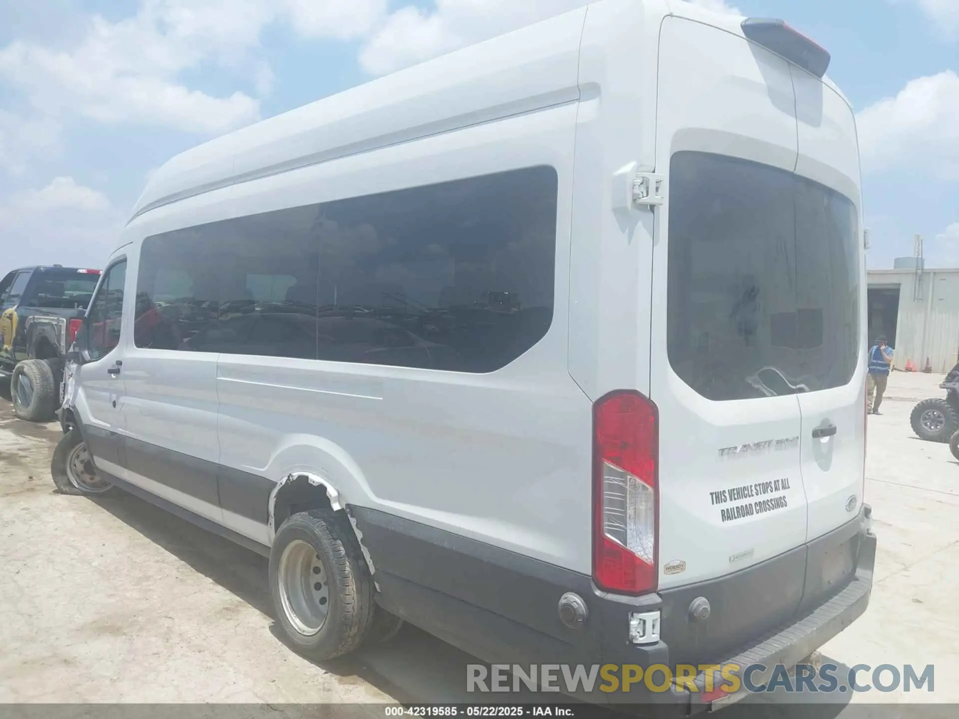 3 Photograph of a damaged car 1FBVU4XG4LKA13528 FORD TRANSIT-350 PASSENGER VAN 2020
