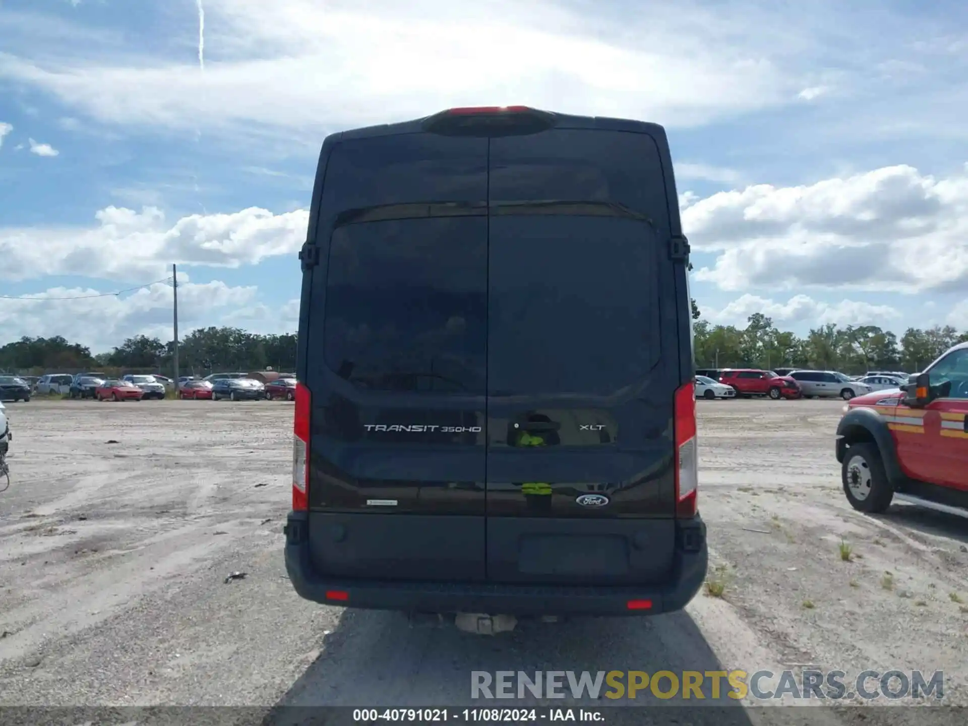 15 Photograph of a damaged car 1FBVU4XGXLKB35424 FORD TRANSIT-350 PASSENGER VAN 2020