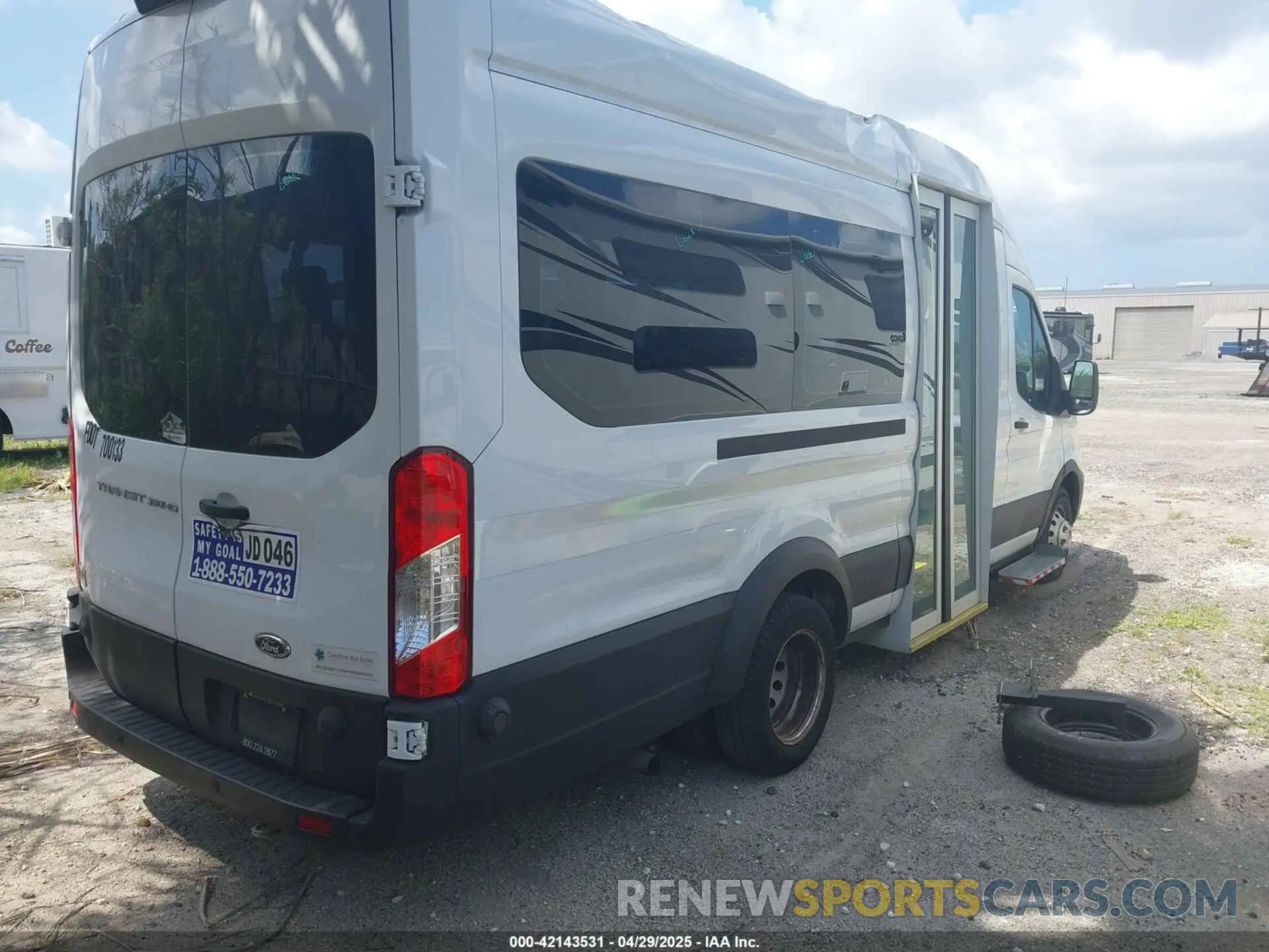4 Photograph of a damaged car 1FDVU4X8XLKB61876 FORD TRANSIT-350 PASSENGER VAN 2020