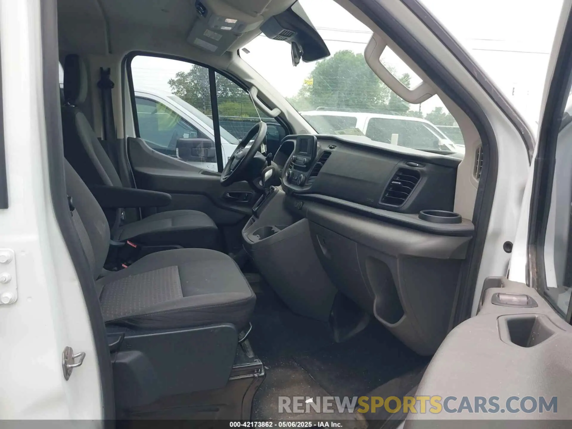 5 Photograph of a damaged car 1FBAX2Y88MKA13051 FORD TRANSIT-350 PASSENGER VAN 2021