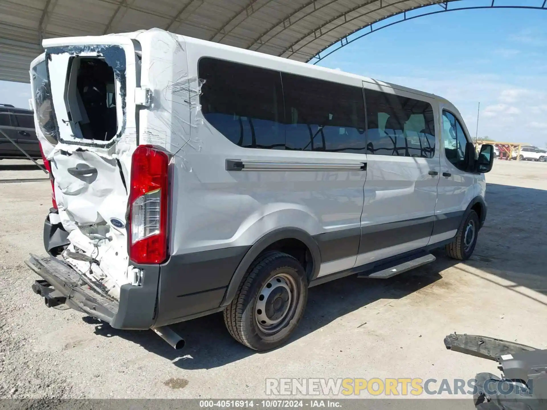 4 Photograph of a damaged car 1FBAX2Y88MKA48379 FORD TRANSIT-350 PASSENGER VAN 2021