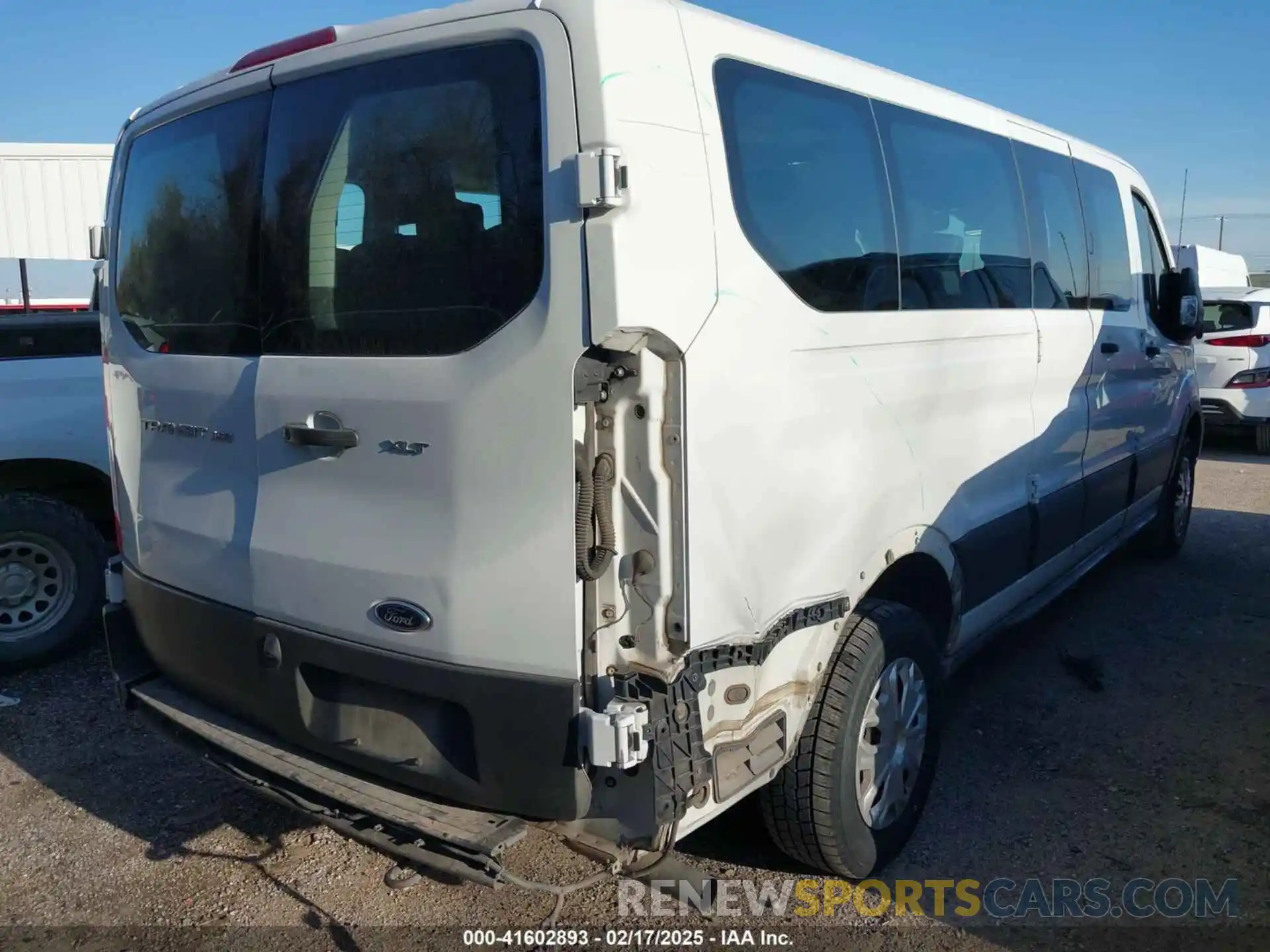 4 Photograph of a damaged car 1FBAX2Y89MKA49850 FORD TRANSIT-350 PASSENGER VAN 2021