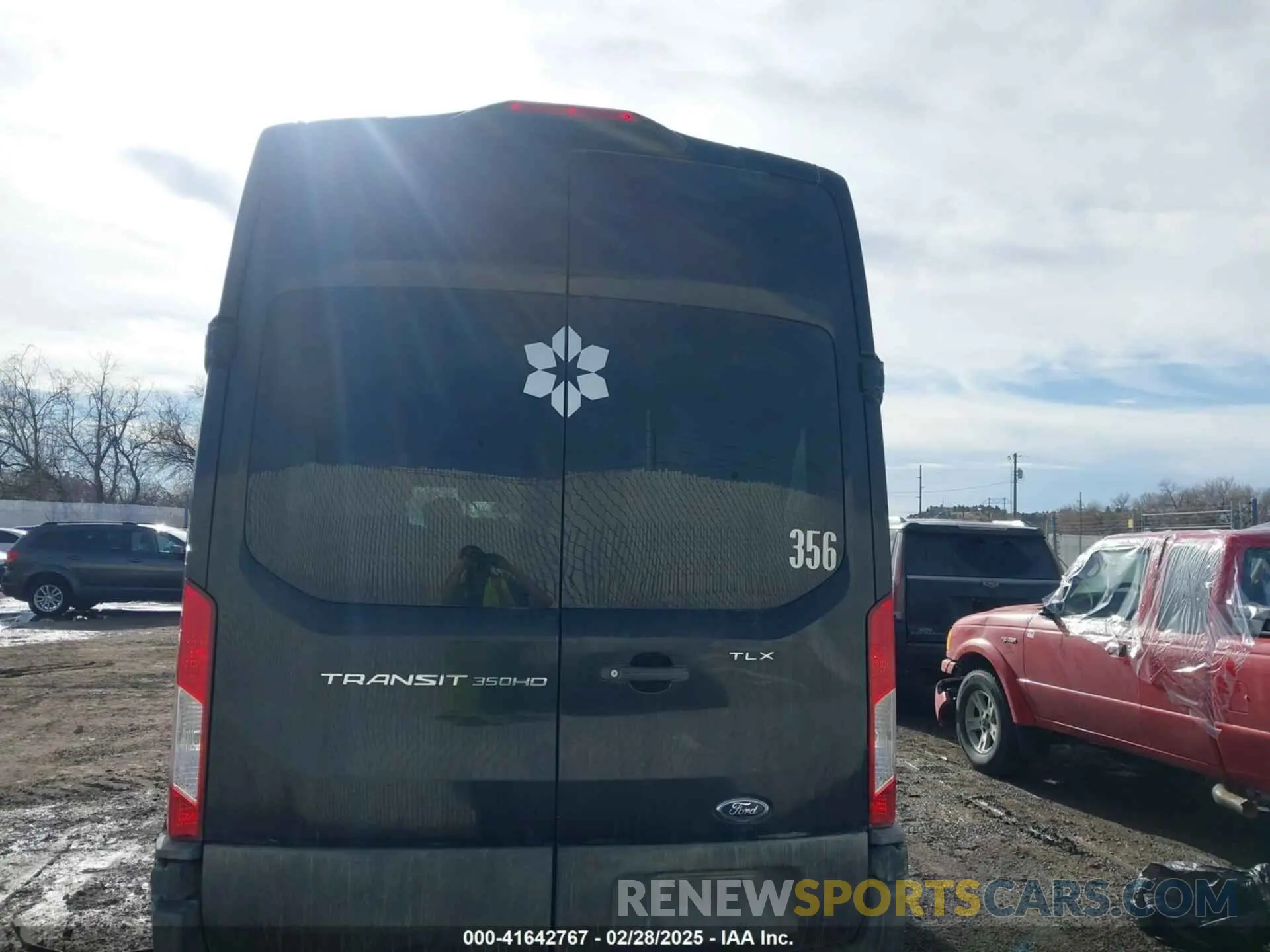 15 Photograph of a damaged car 1FBVU4X8XMKA33308 FORD TRANSIT-350 PASSENGER VAN 2021