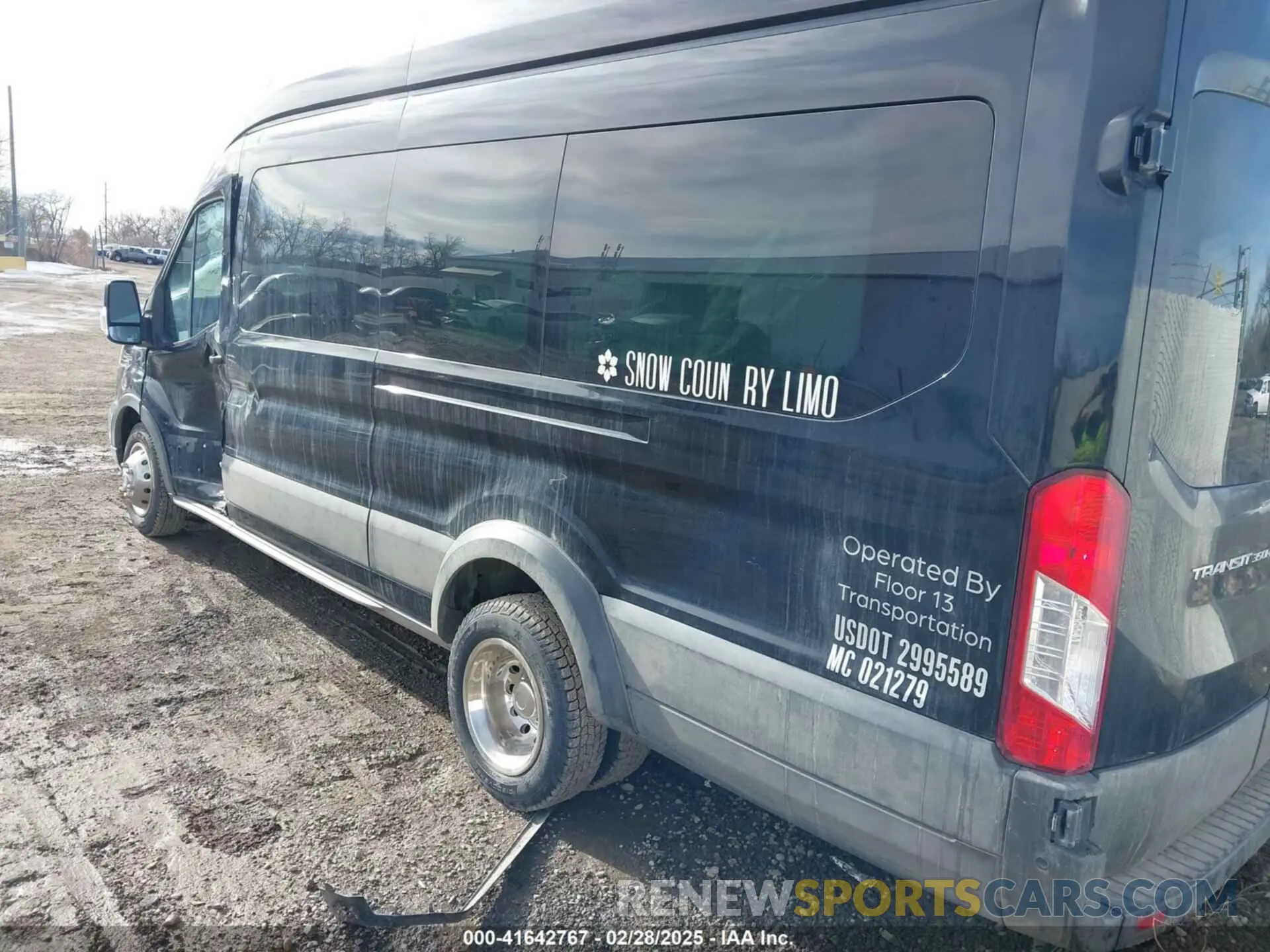 3 Photograph of a damaged car 1FBVU4X8XMKA33308 FORD TRANSIT-350 PASSENGER VAN 2021