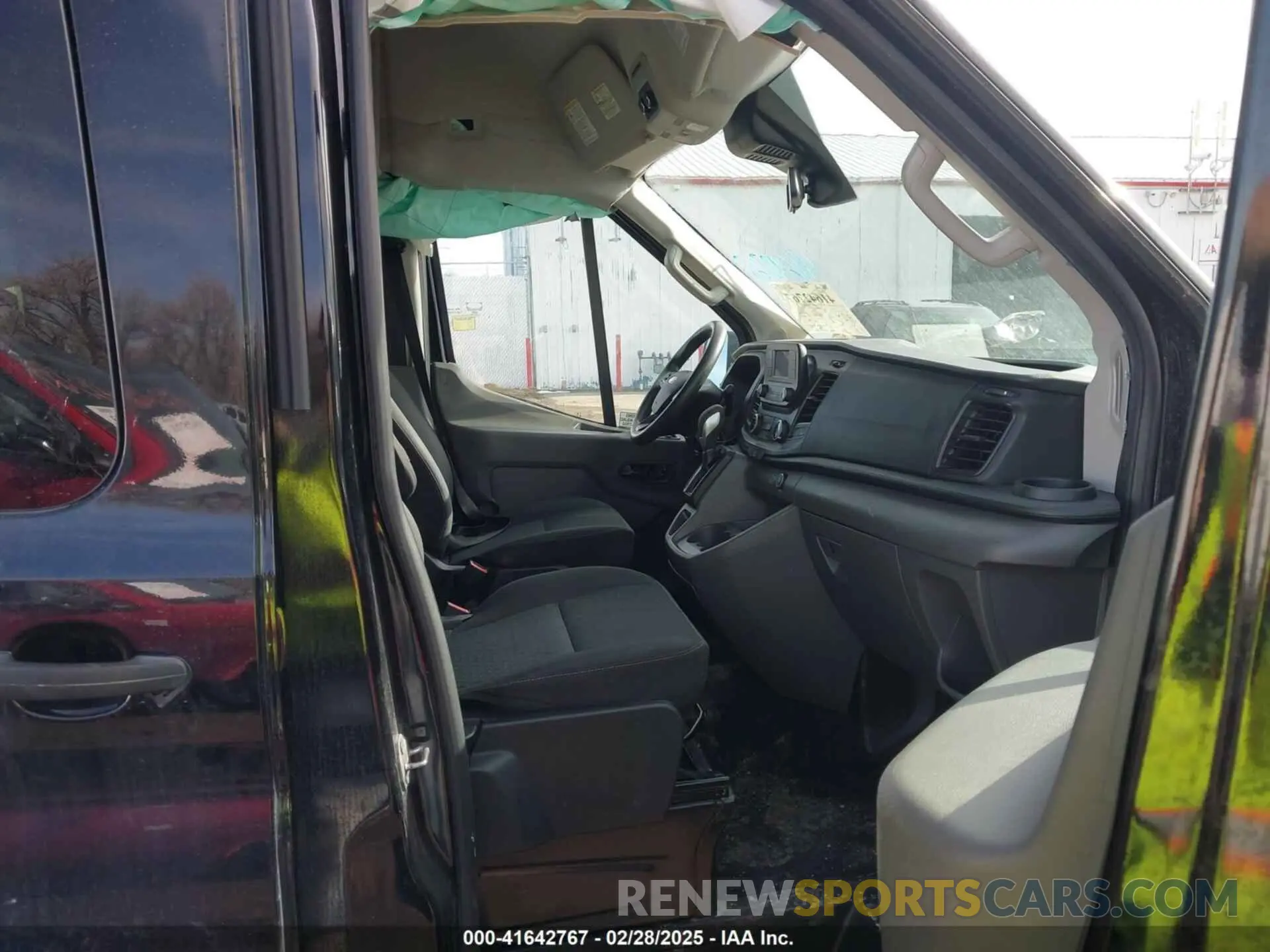 5 Photograph of a damaged car 1FBVU4X8XMKA33308 FORD TRANSIT-350 PASSENGER VAN 2021