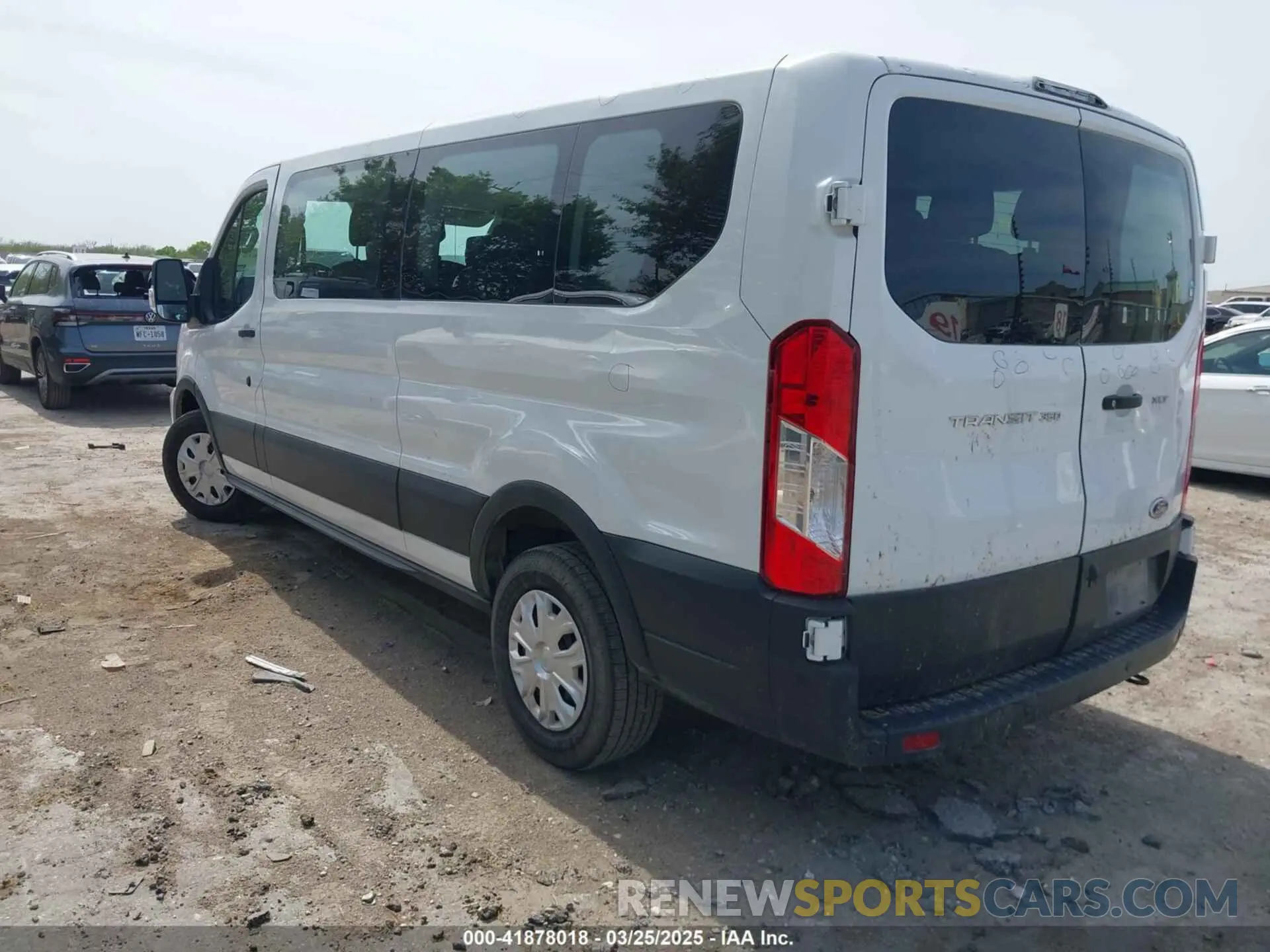 3 Photograph of a damaged car 1FBAX2Y81NKA44210 FORD TRANSIT-350 PASSENGER VAN 2022