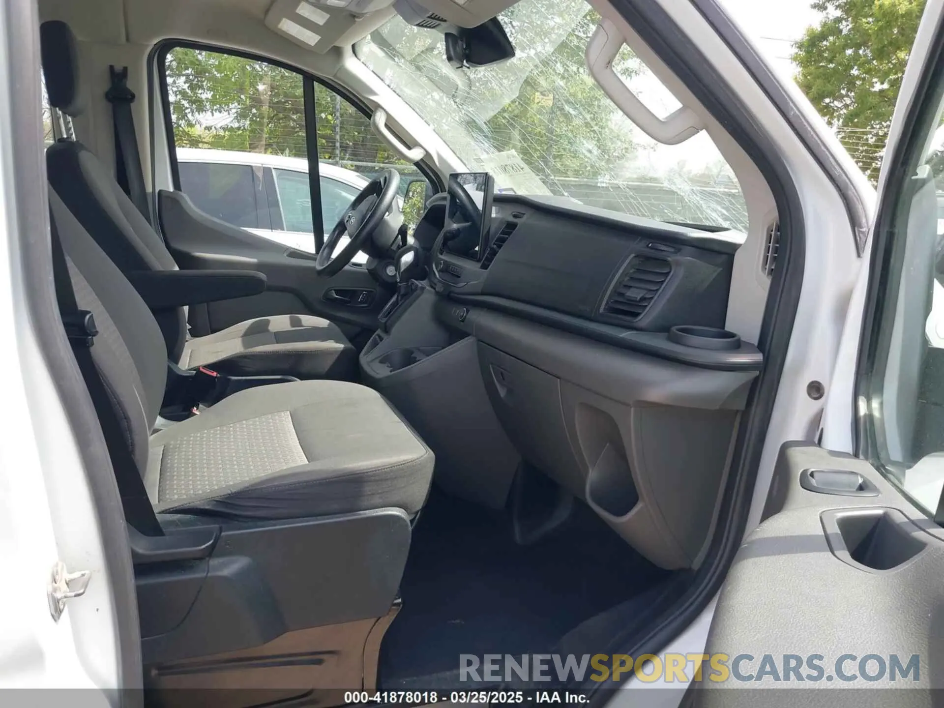 5 Photograph of a damaged car 1FBAX2Y81NKA44210 FORD TRANSIT-350 PASSENGER VAN 2022