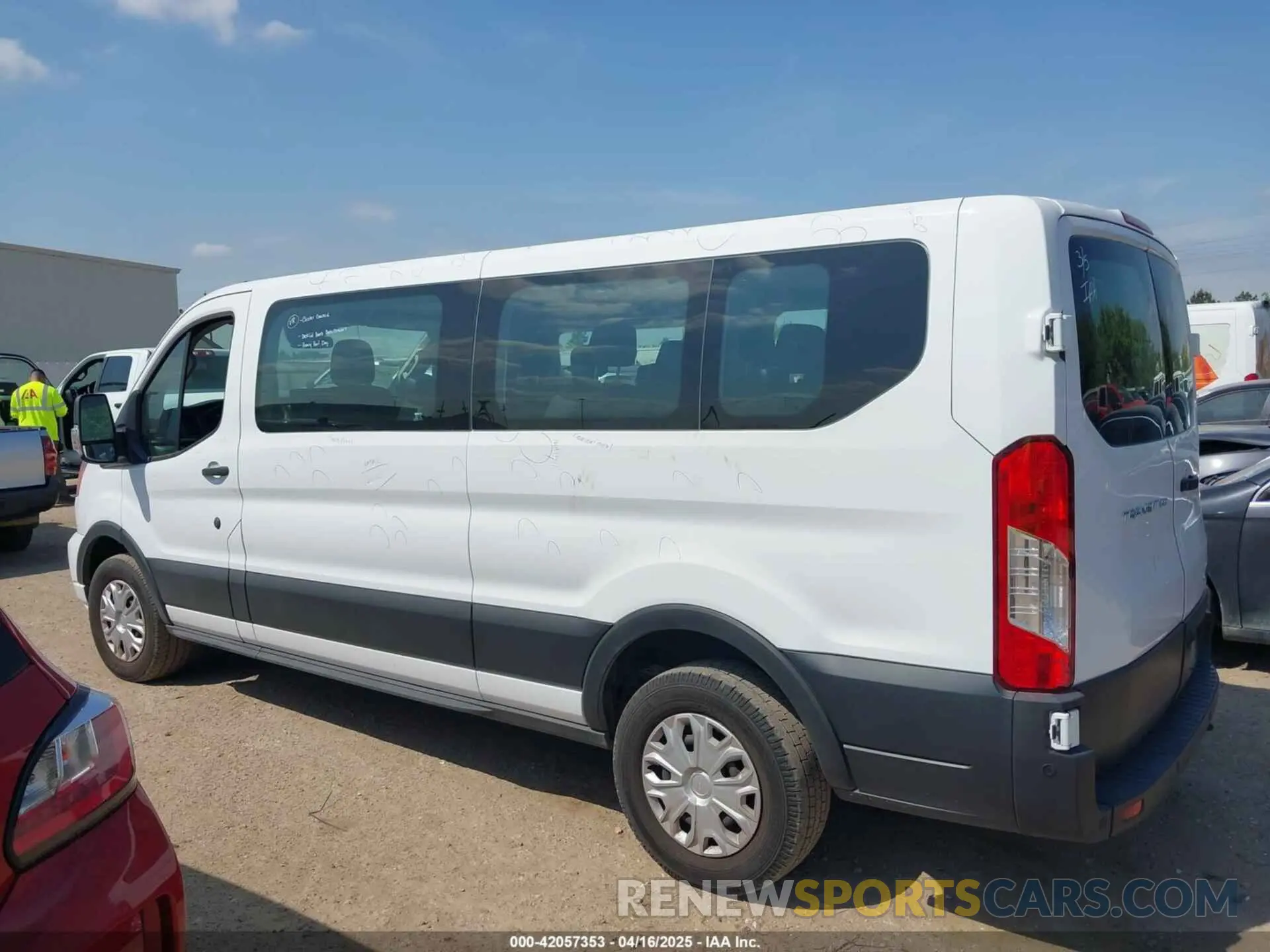 14 Photograph of a damaged car 1FBAX2Y82NKA44247 FORD TRANSIT-350 PASSENGER VAN 2022