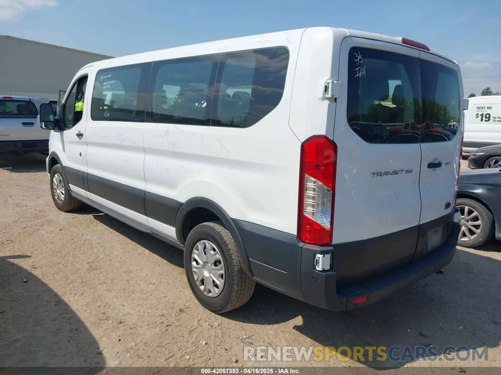 3 Photograph of a damaged car 1FBAX2Y82NKA44247 FORD TRANSIT-350 PASSENGER VAN 2022