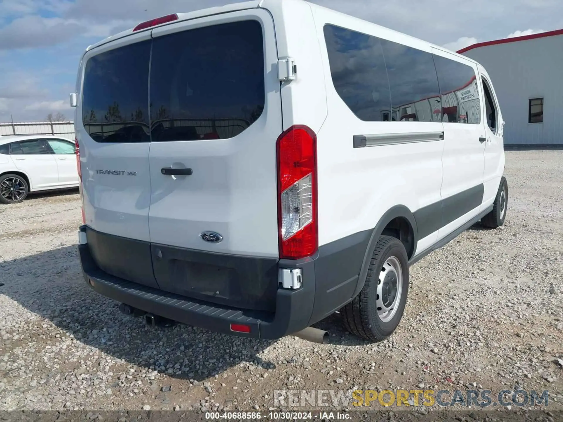 4 Photograph of a damaged car 1FBAX2Y83NKA59579 FORD TRANSIT-350 PASSENGER VAN 2022