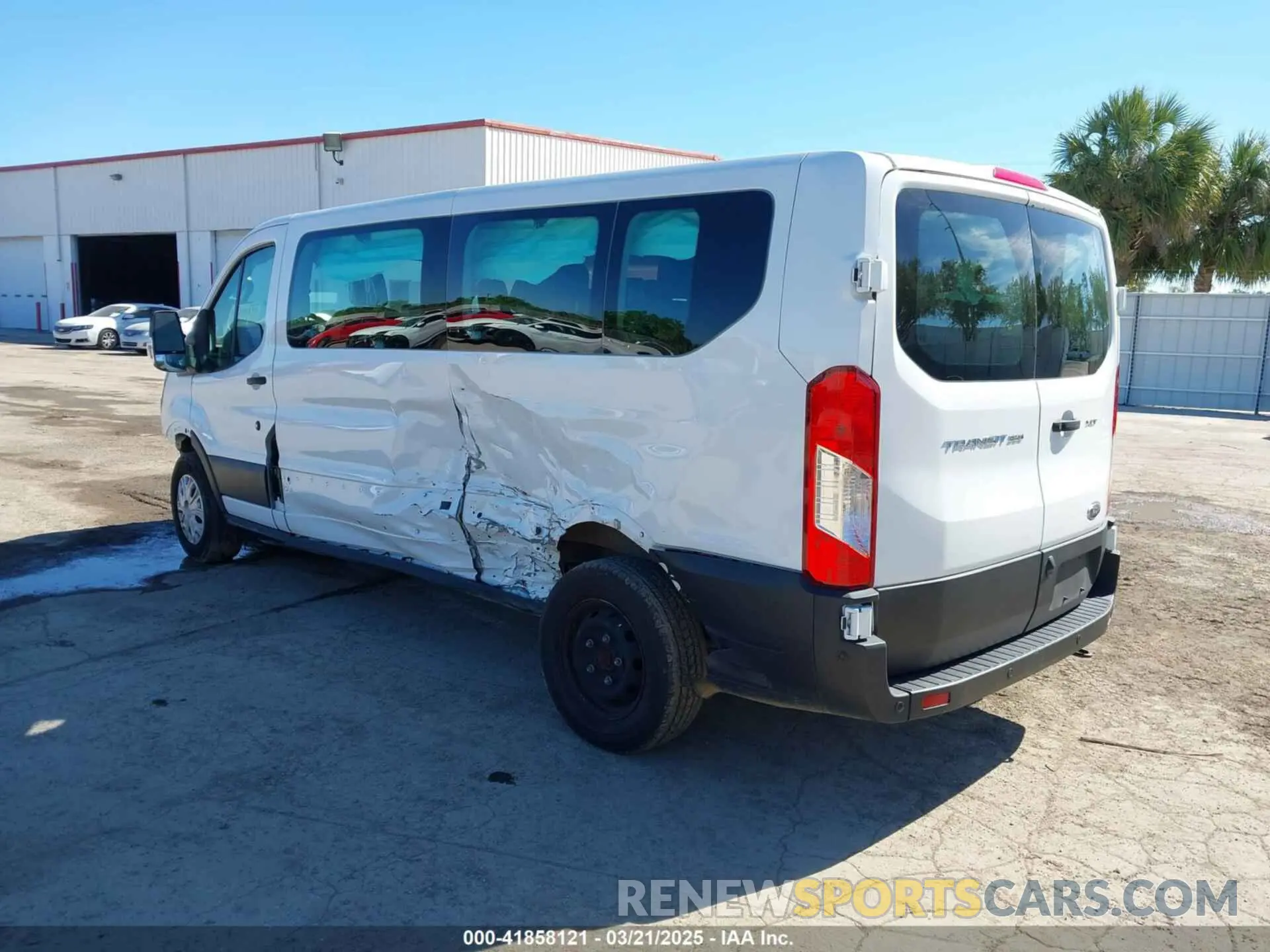 3 Photograph of a damaged car 1FBAX2Y86NKA83763 FORD TRANSIT-350 PASSENGER VAN 2022
