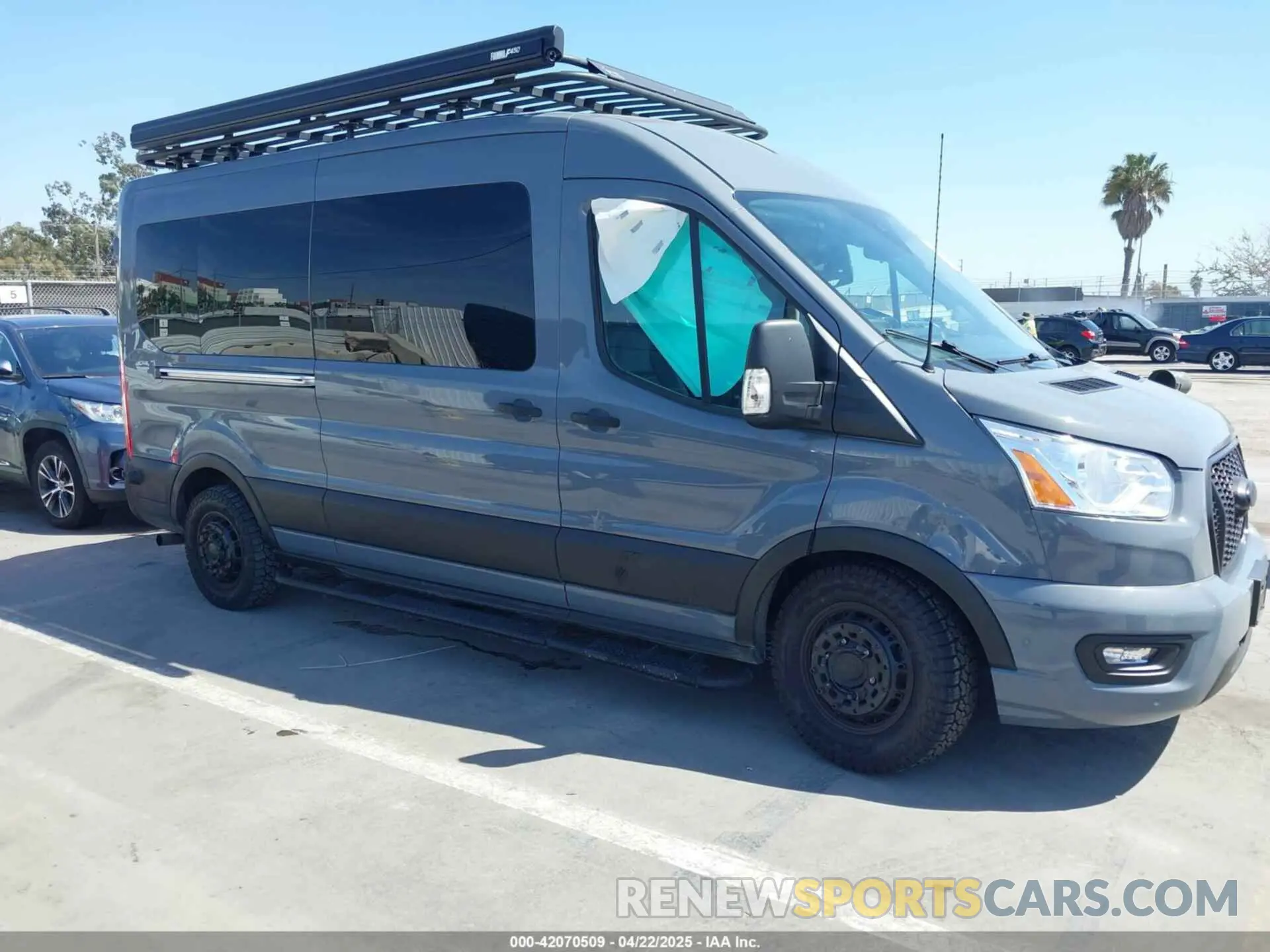 1 Photograph of a damaged car 1FBAX9CG0NKA12310 FORD TRANSIT-350 PASSENGER VAN 2022