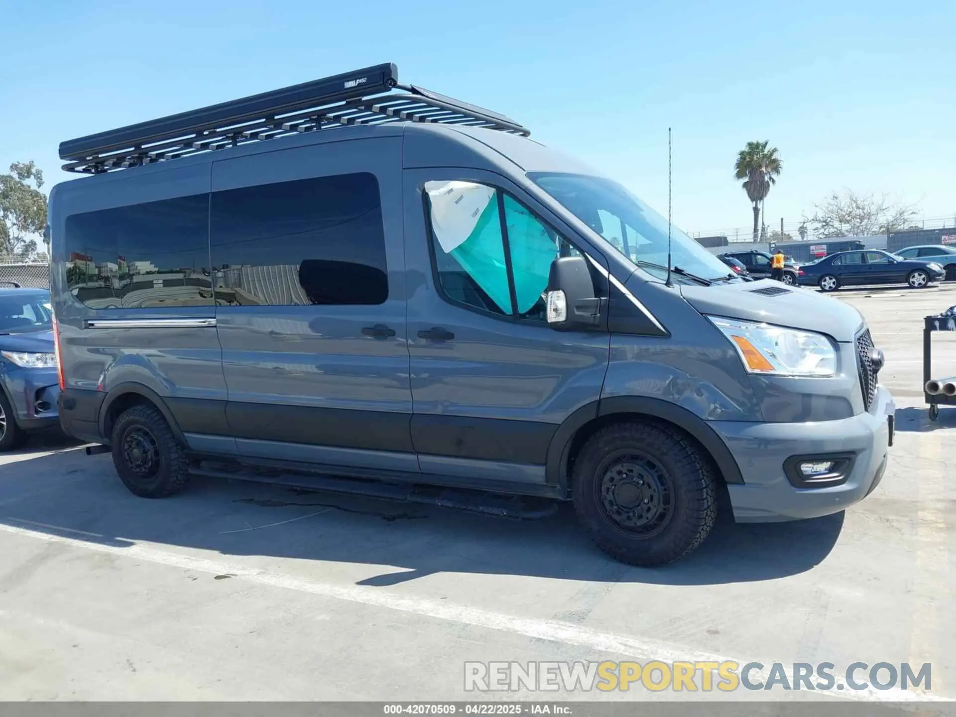 13 Photograph of a damaged car 1FBAX9CG0NKA12310 FORD TRANSIT-350 PASSENGER VAN 2022