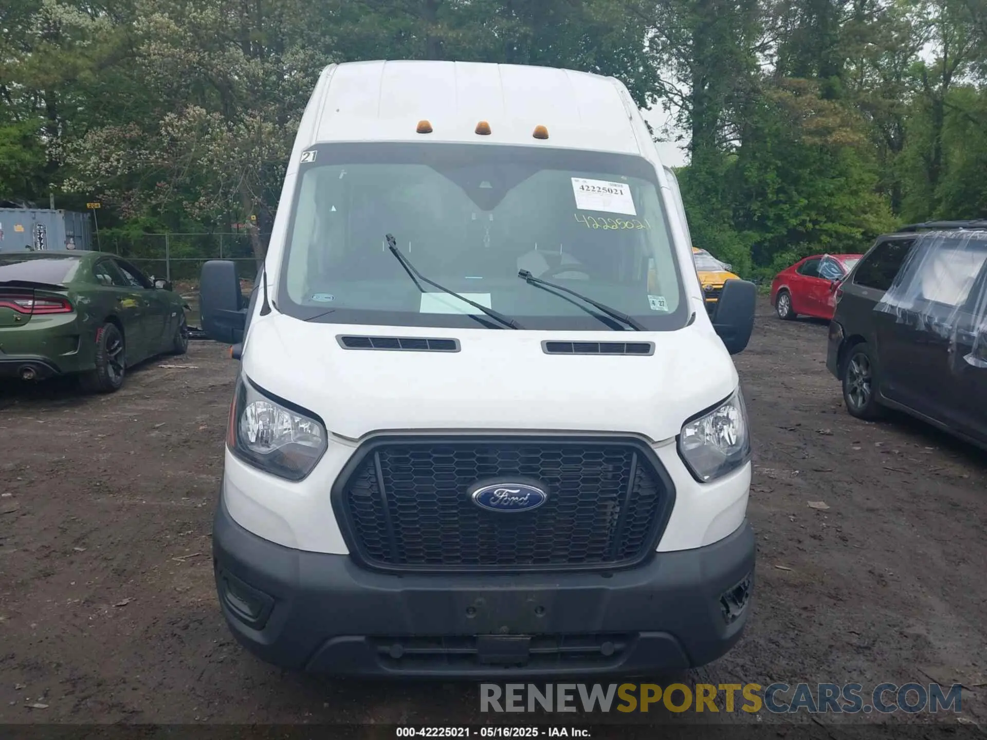 12 Photograph of a damaged car 1FBVU4X85NKA26638 FORD TRANSIT-350 PASSENGER VAN 2022