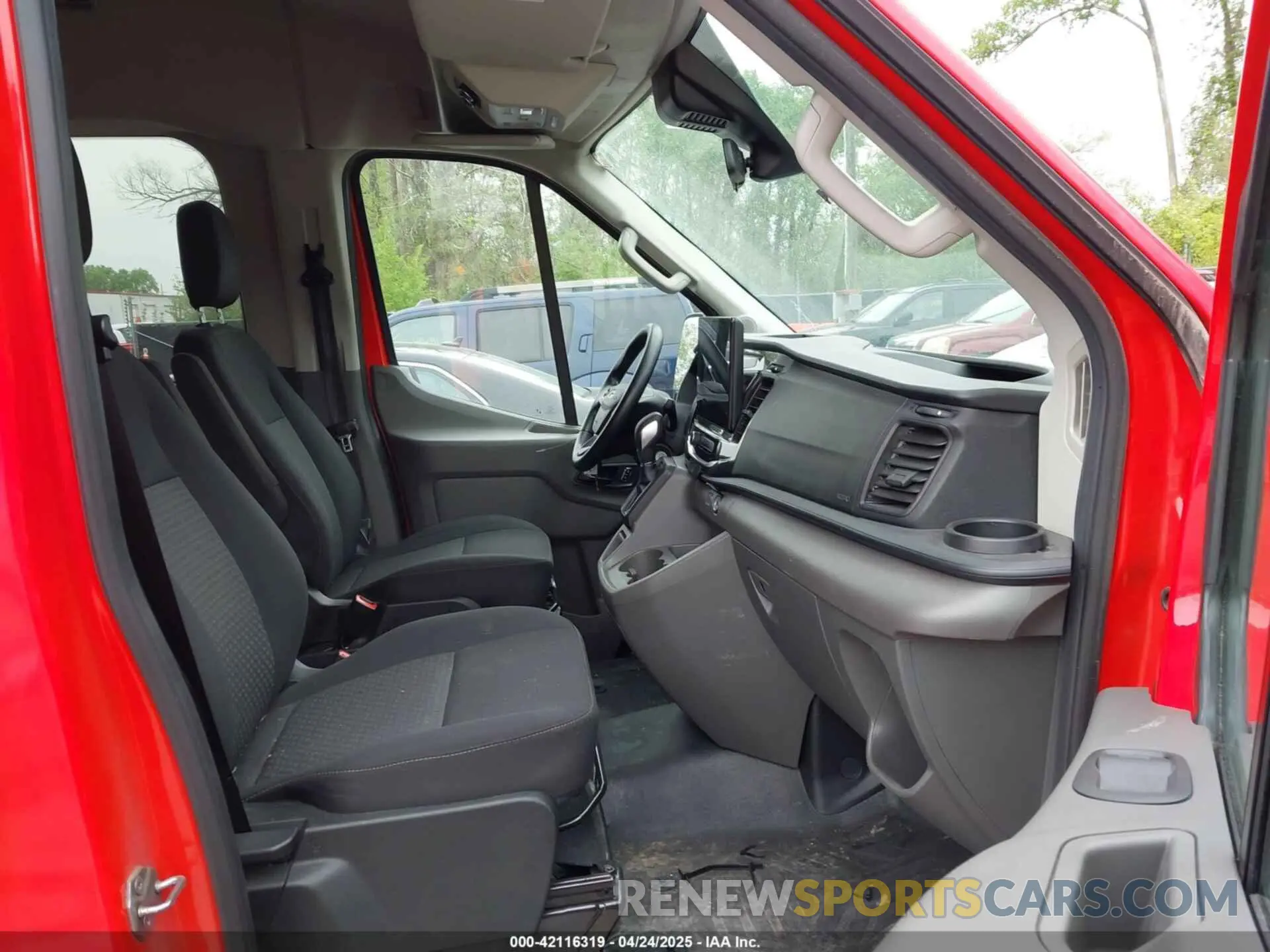 5 Photograph of a damaged car 1FBAX2CG0PKB98201 FORD TRANSIT-350 PASSENGER VAN 2023