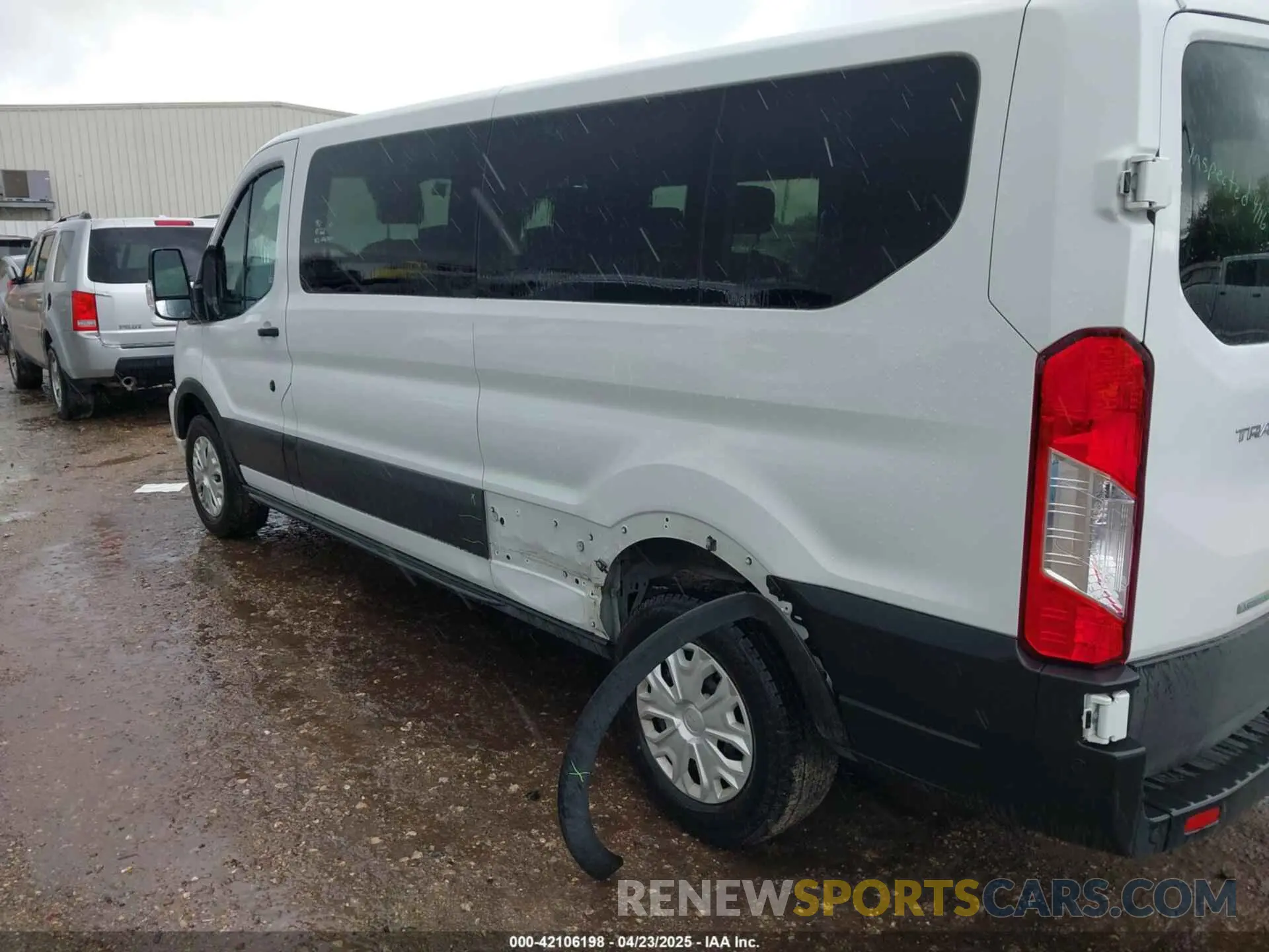 3 Photograph of a damaged car 1FBAX2YG2PKA91028 FORD TRANSIT-350 PASSENGER VAN 2023