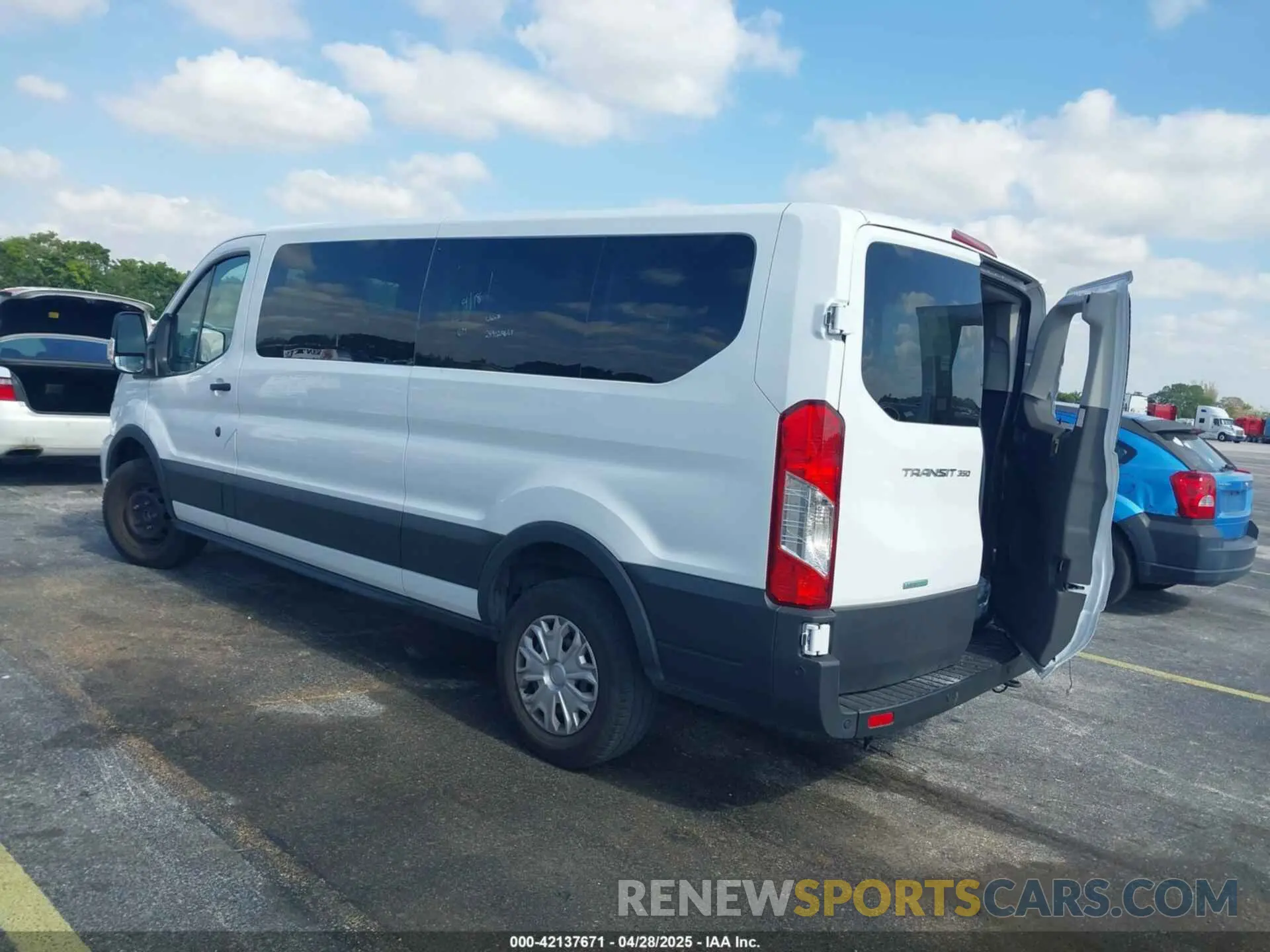 3 Photograph of a damaged car 1FBAX2YG6PKB08879 FORD TRANSIT-350 PASSENGER VAN 2023