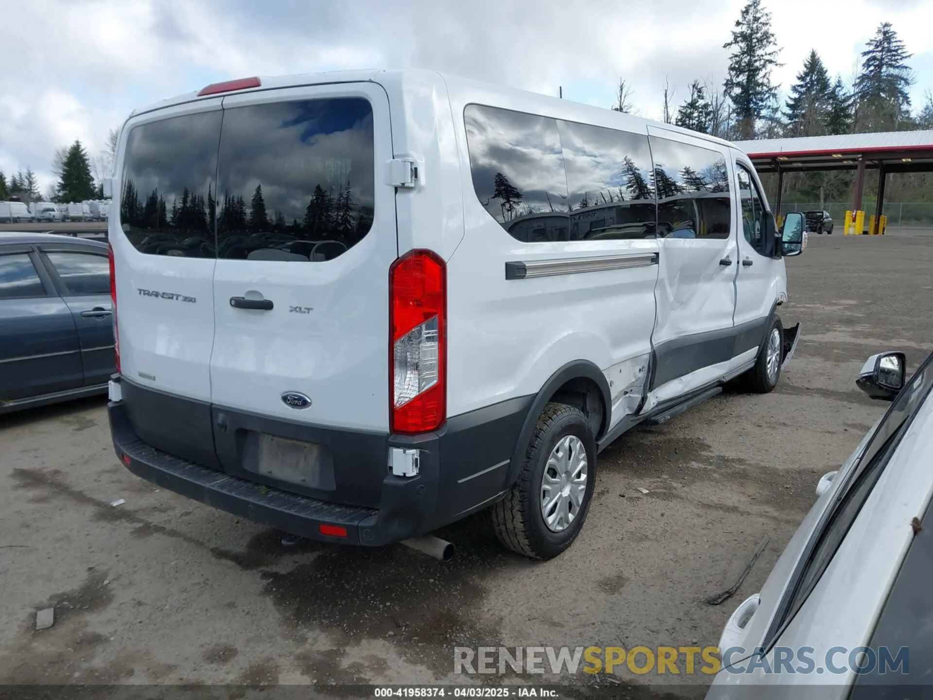 4 Photograph of a damaged car 1FBAX2YGXPKA94291 FORD TRANSIT-350 PASSENGER VAN 2023