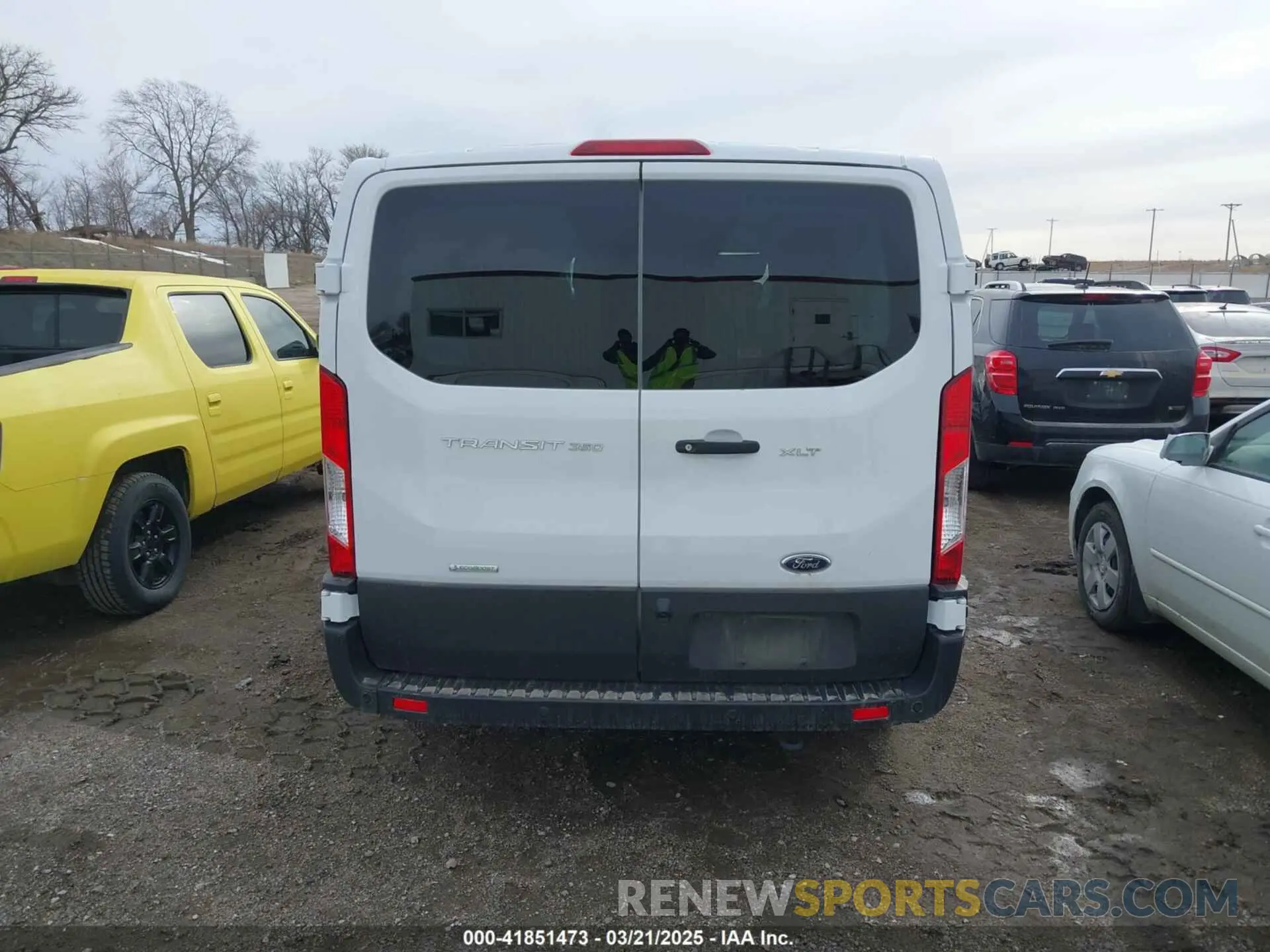 16 Photograph of a damaged car 1FBAX2YGXPKB41710 FORD TRANSIT-350 PASSENGER VAN 2023