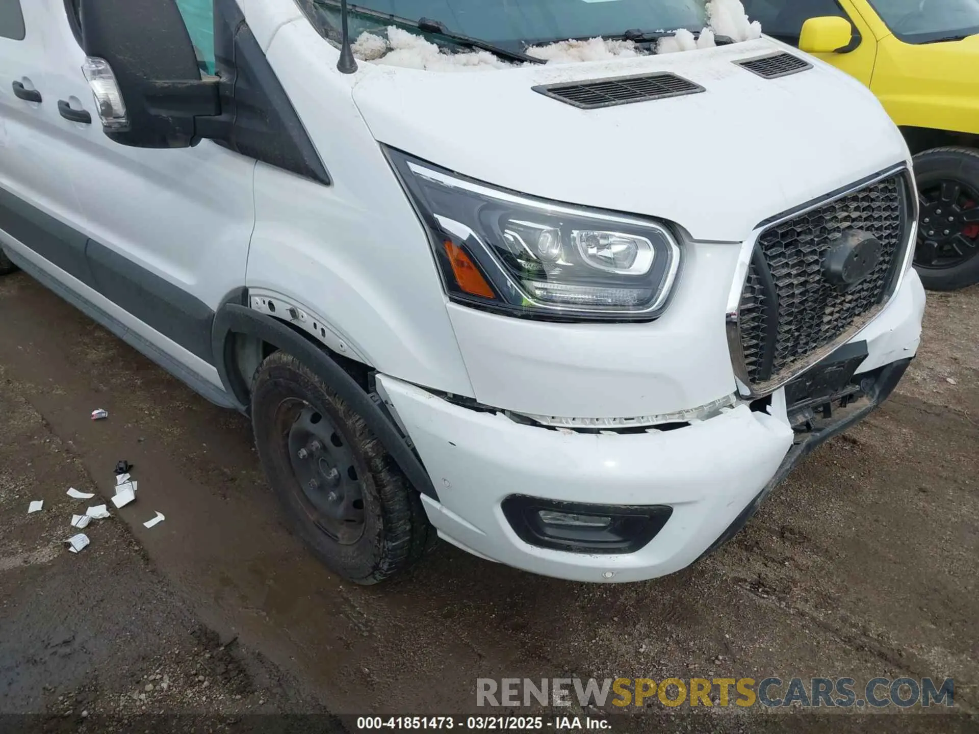 17 Photograph of a damaged car 1FBAX2YGXPKB41710 FORD TRANSIT-350 PASSENGER VAN 2023