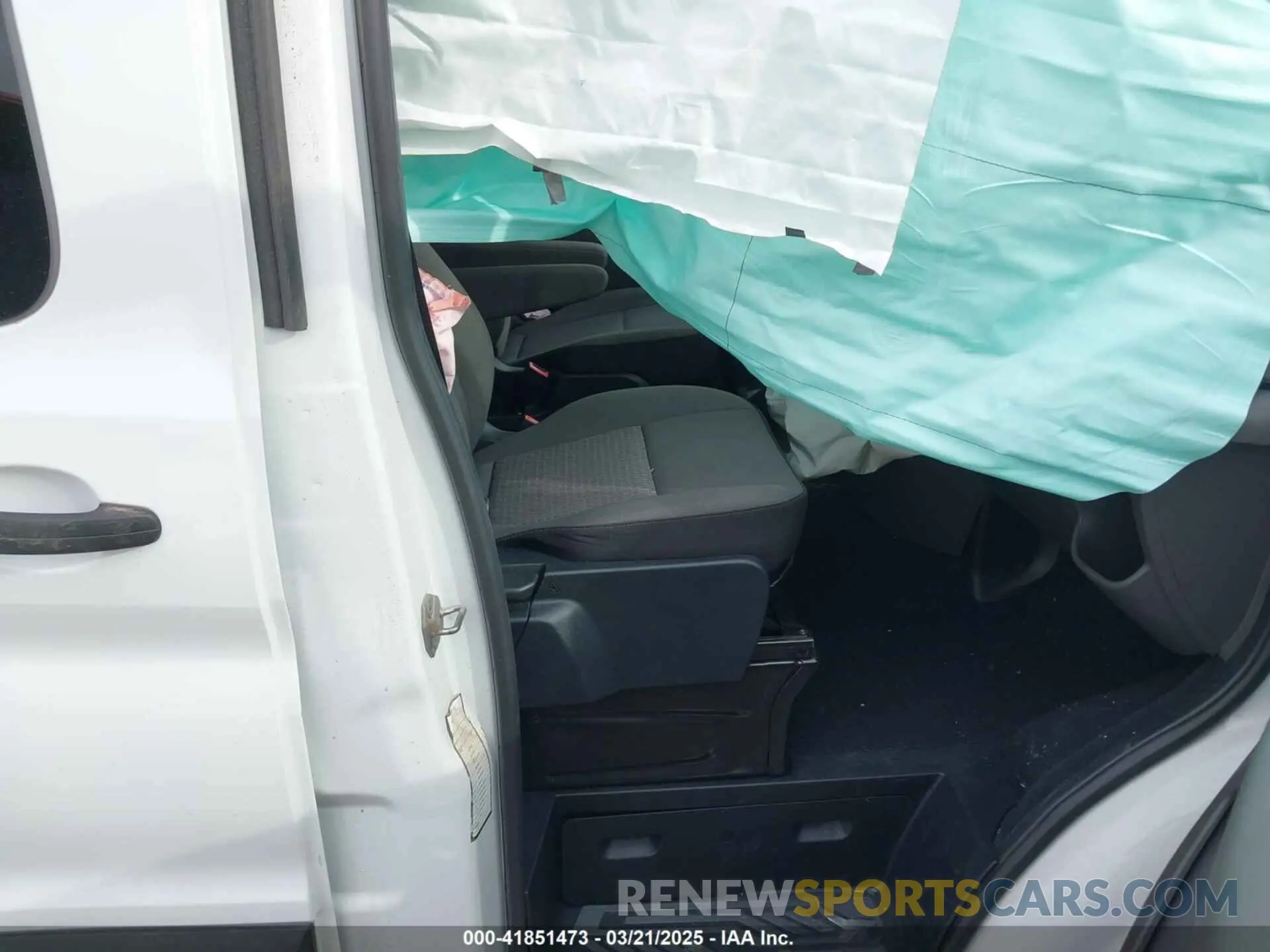 5 Photograph of a damaged car 1FBAX2YGXPKB41710 FORD TRANSIT-350 PASSENGER VAN 2023