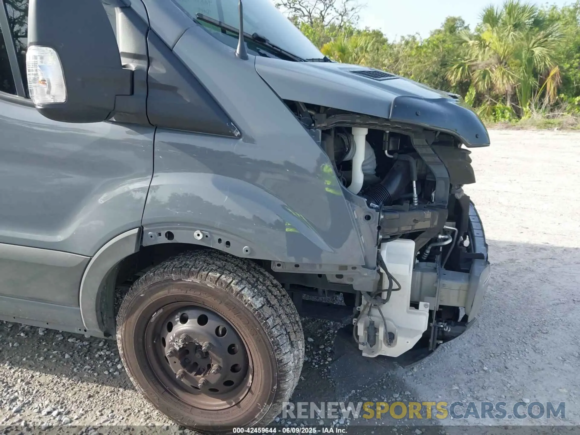 19 Photograph of a damaged car 1FBAX9CGXPKB95475 FORD TRANSIT-350 PASSENGER VAN 2023