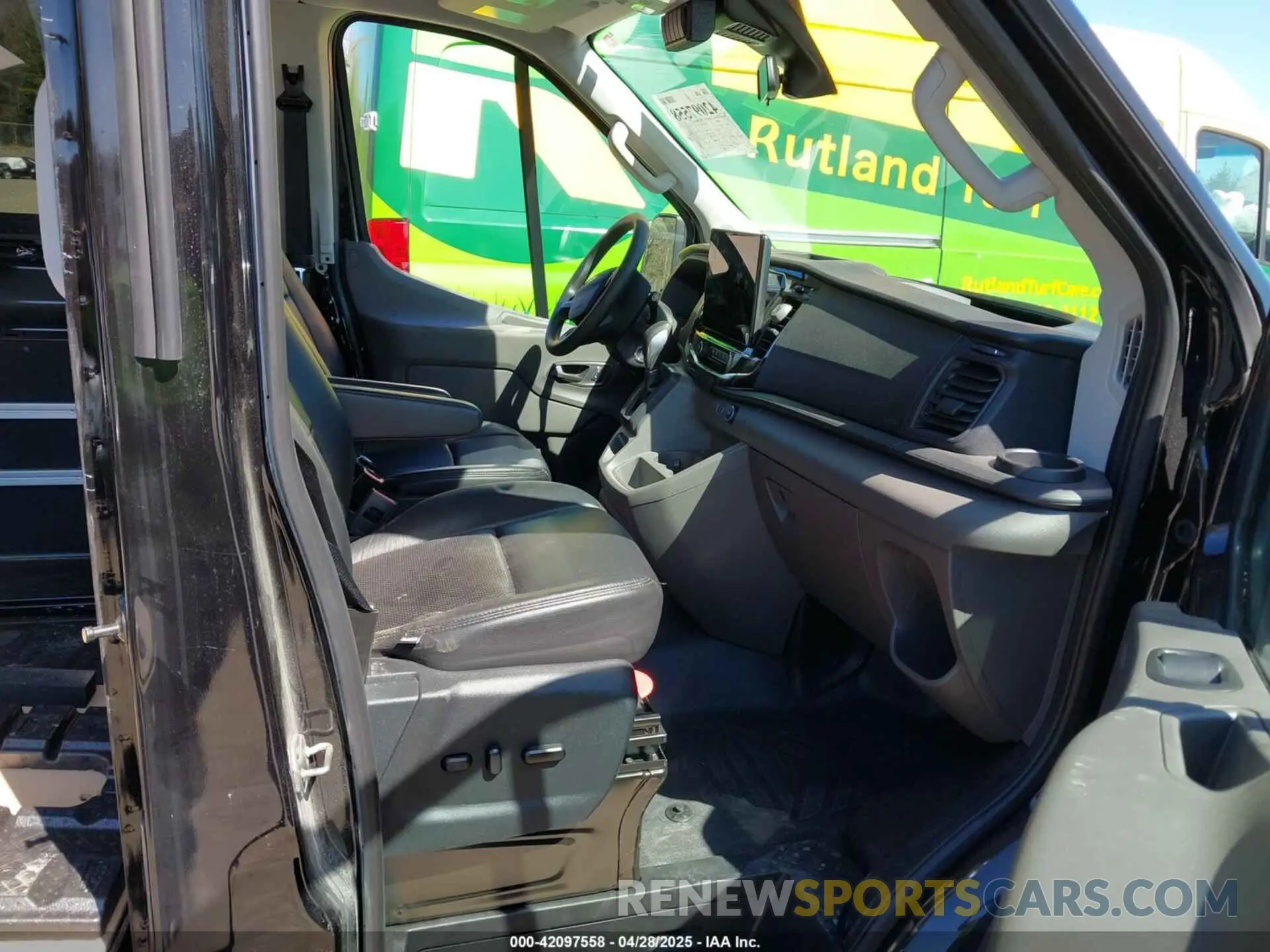 5 Photograph of a damaged car 1FBAX9XG7PKA21972 FORD TRANSIT-350 PASSENGER VAN 2023