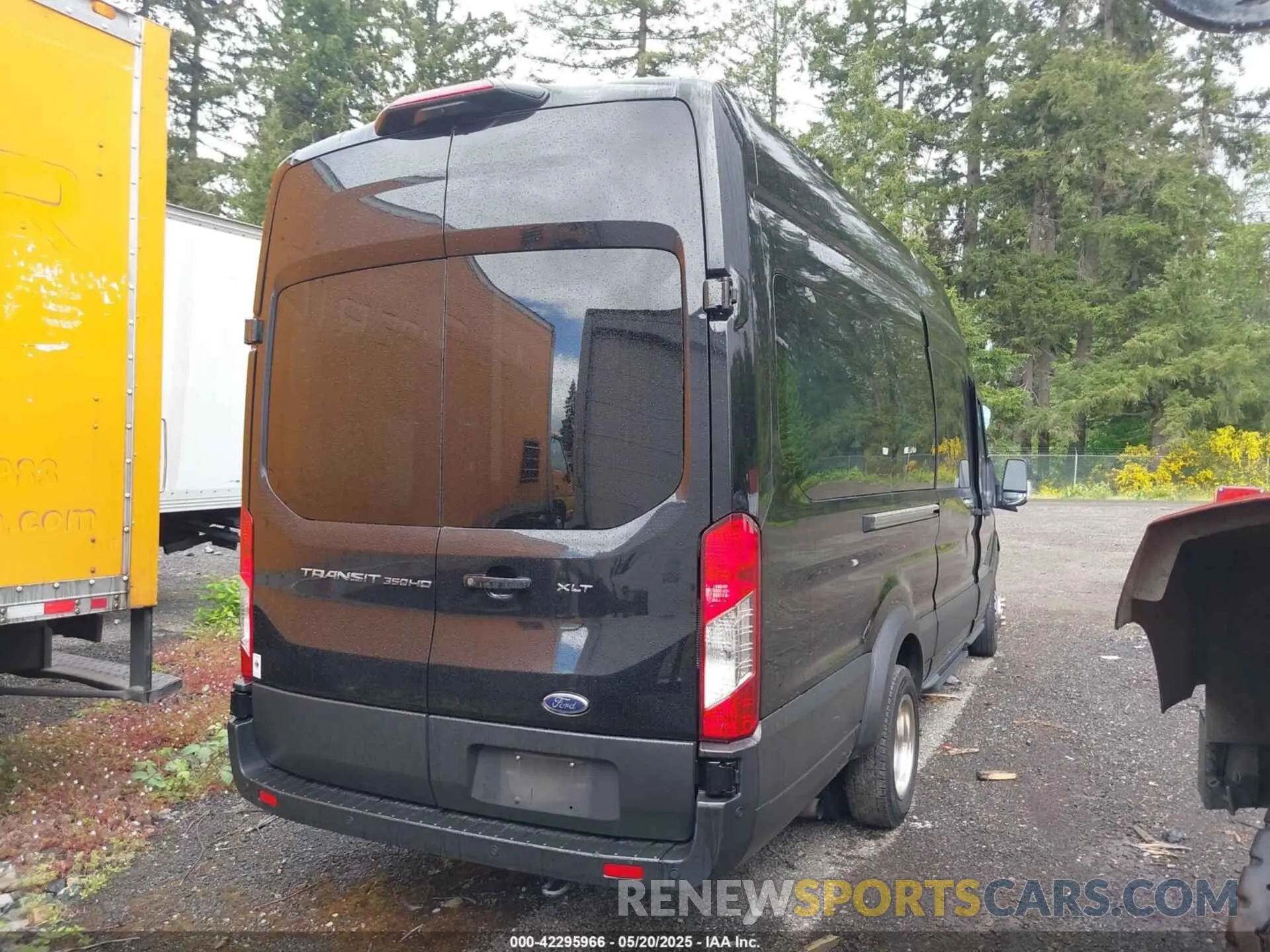 4 Photograph of a damaged car 1FBVU4X83PKA55378 FORD TRANSIT-350 PASSENGER VAN 2023