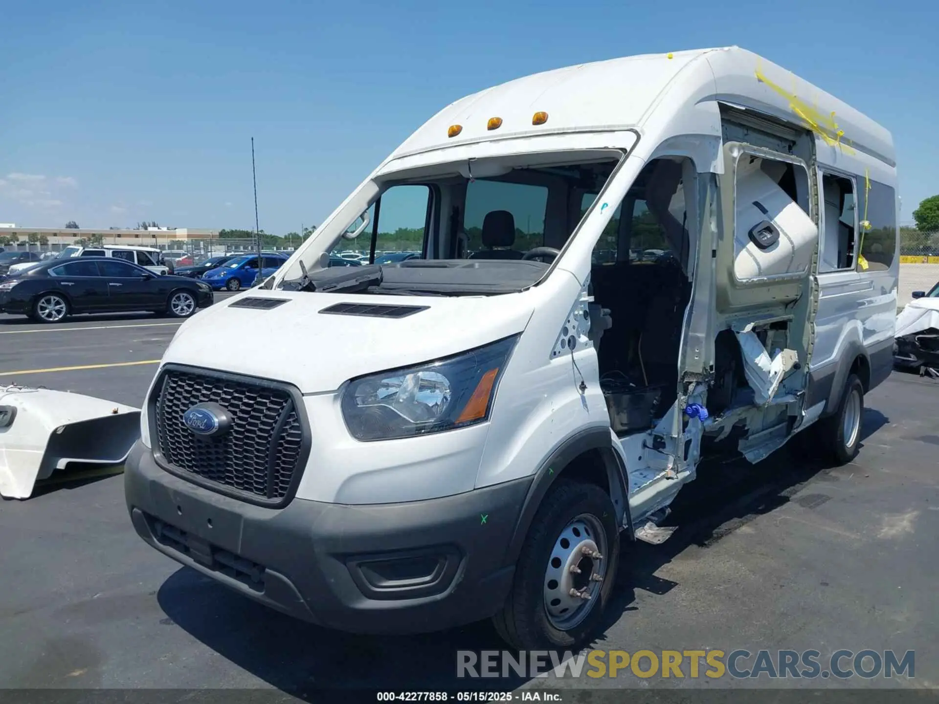 6 Photograph of a damaged car 1FBVU4X83PKB84849 FORD TRANSIT-350 PASSENGER VAN 2023