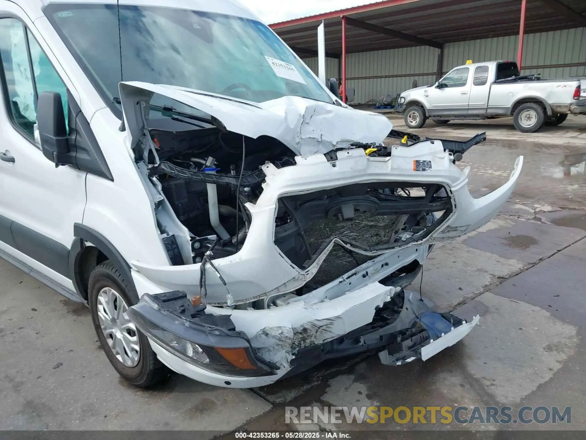 17 Photograph of a damaged car 1FBAX2C87RKA51837 FORD TRANSIT-350 PASSENGER VAN 2024