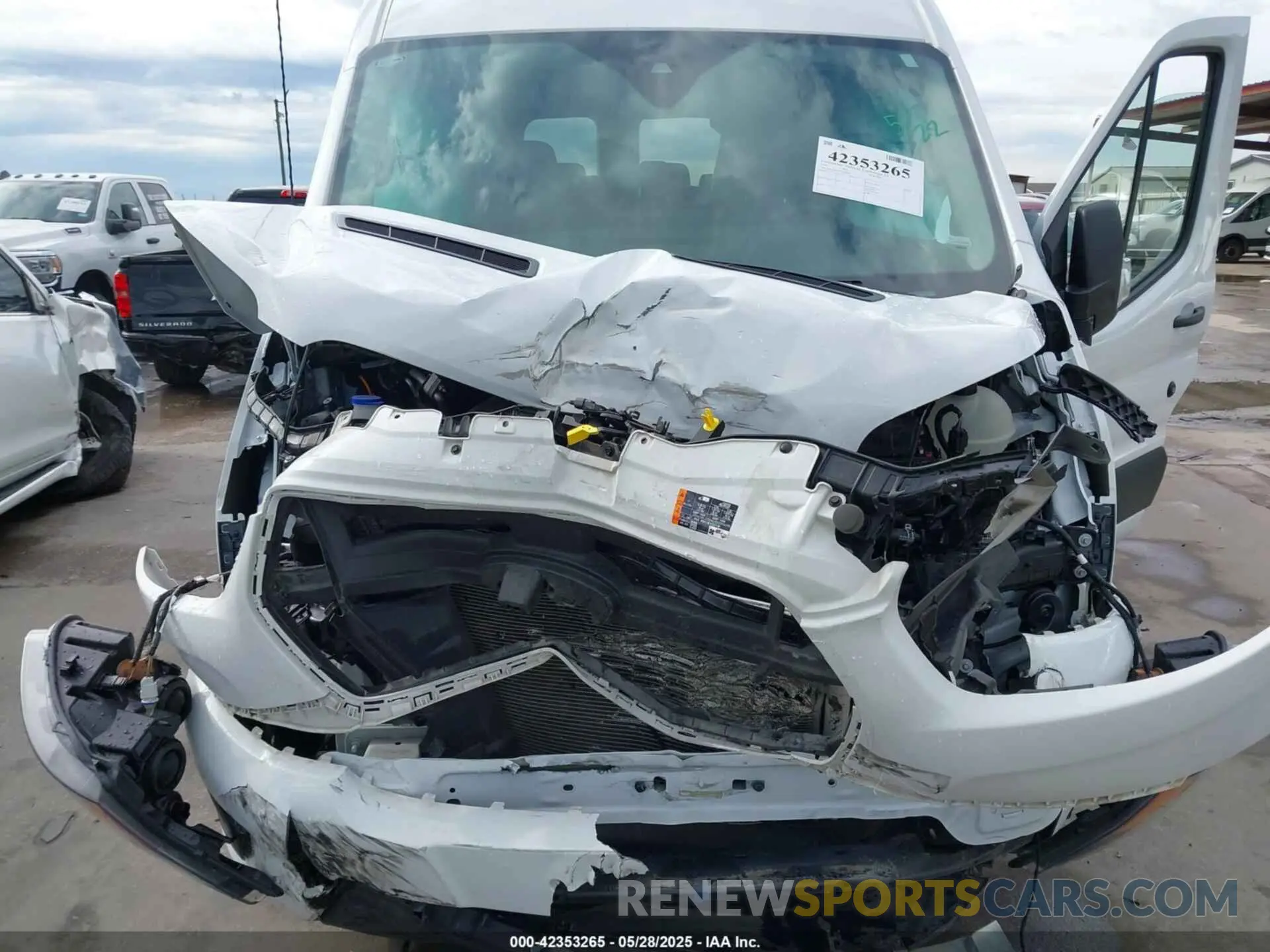19 Photograph of a damaged car 1FBAX2C87RKA51837 FORD TRANSIT-350 PASSENGER VAN 2024