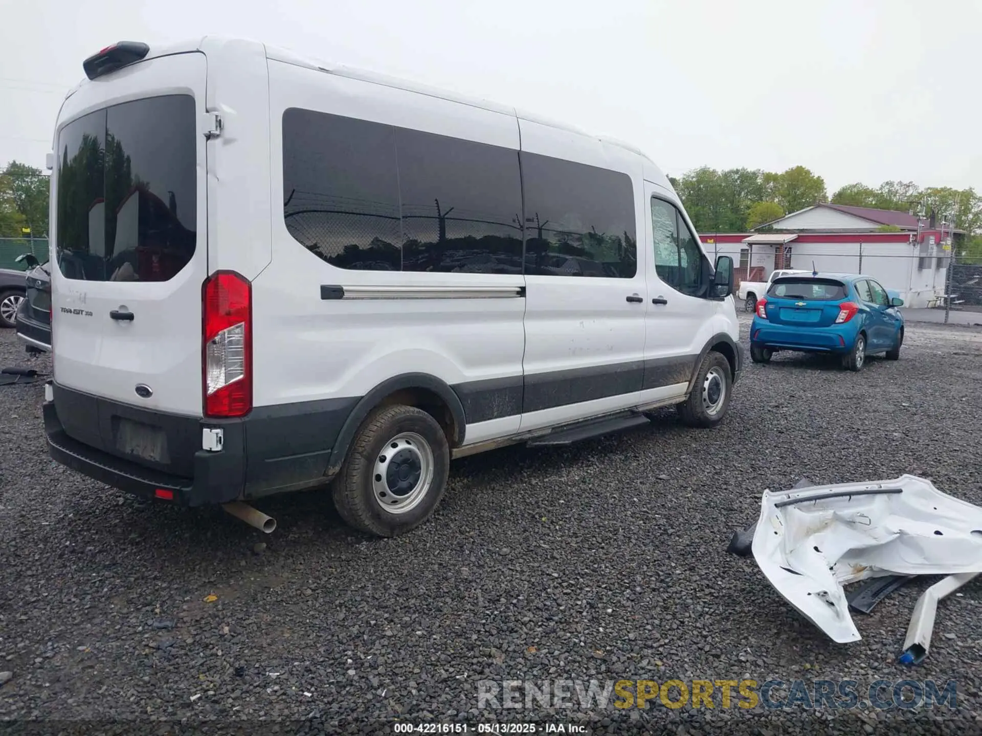 4 Photograph of a damaged car 1FBAX2C89RKB89363 FORD TRANSIT-350 PASSENGER VAN 2024