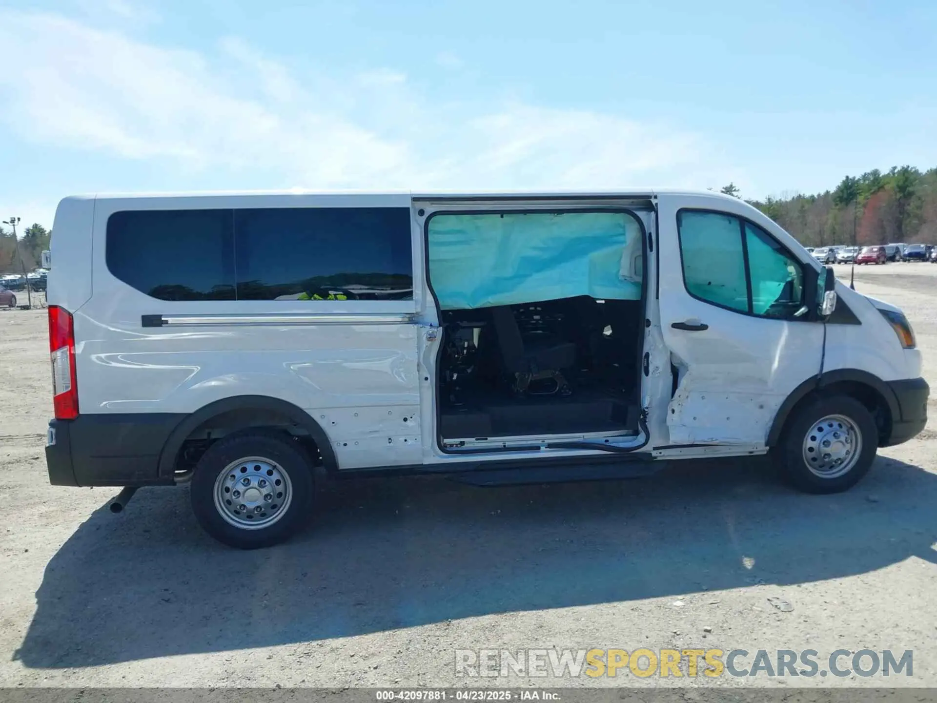 14 Photograph of a damaged car 1FBAX9Y82RKB84992 FORD TRANSIT-350 PASSENGER VAN 2024
