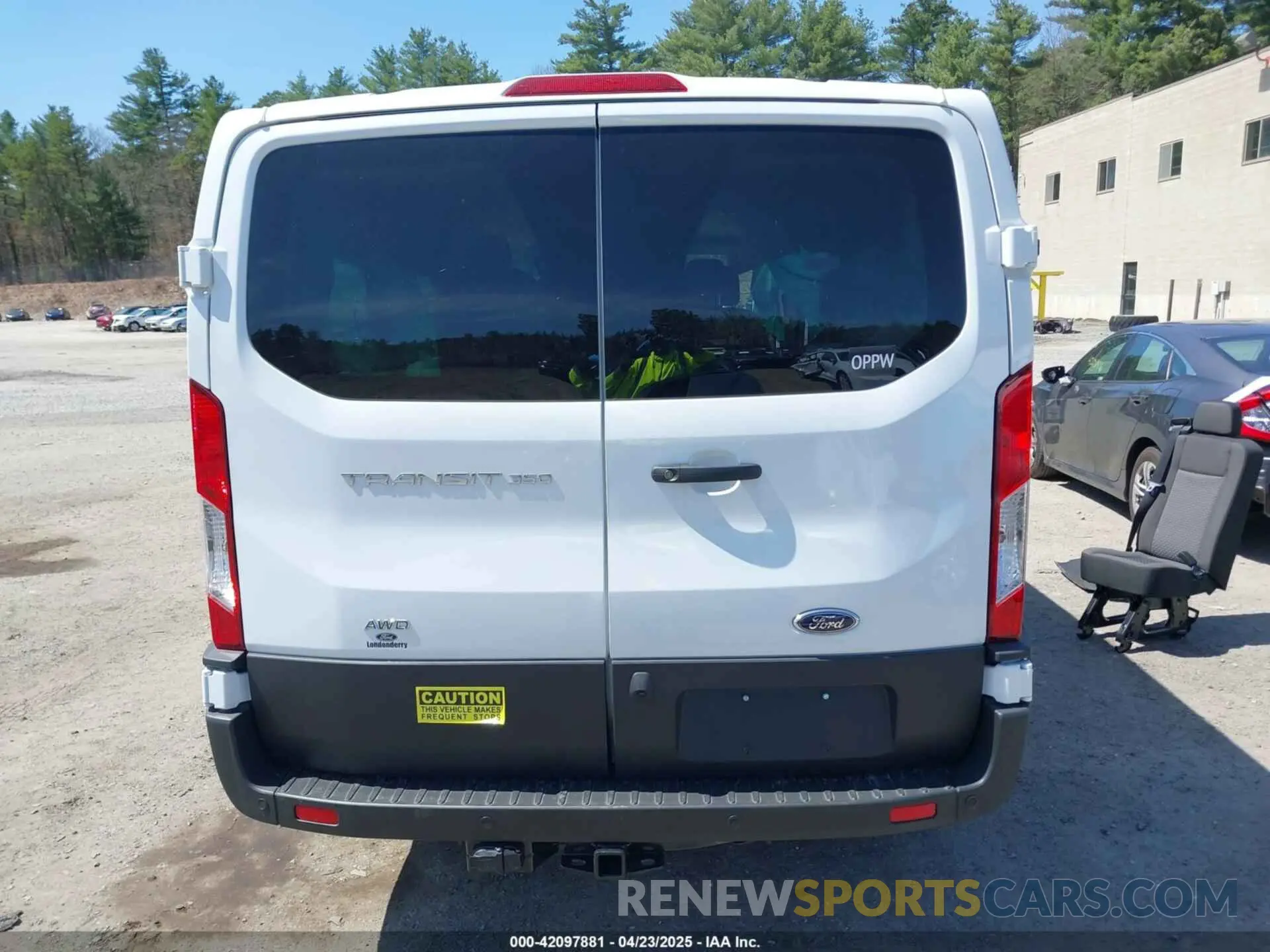 17 Photograph of a damaged car 1FBAX9Y82RKB84992 FORD TRANSIT-350 PASSENGER VAN 2024