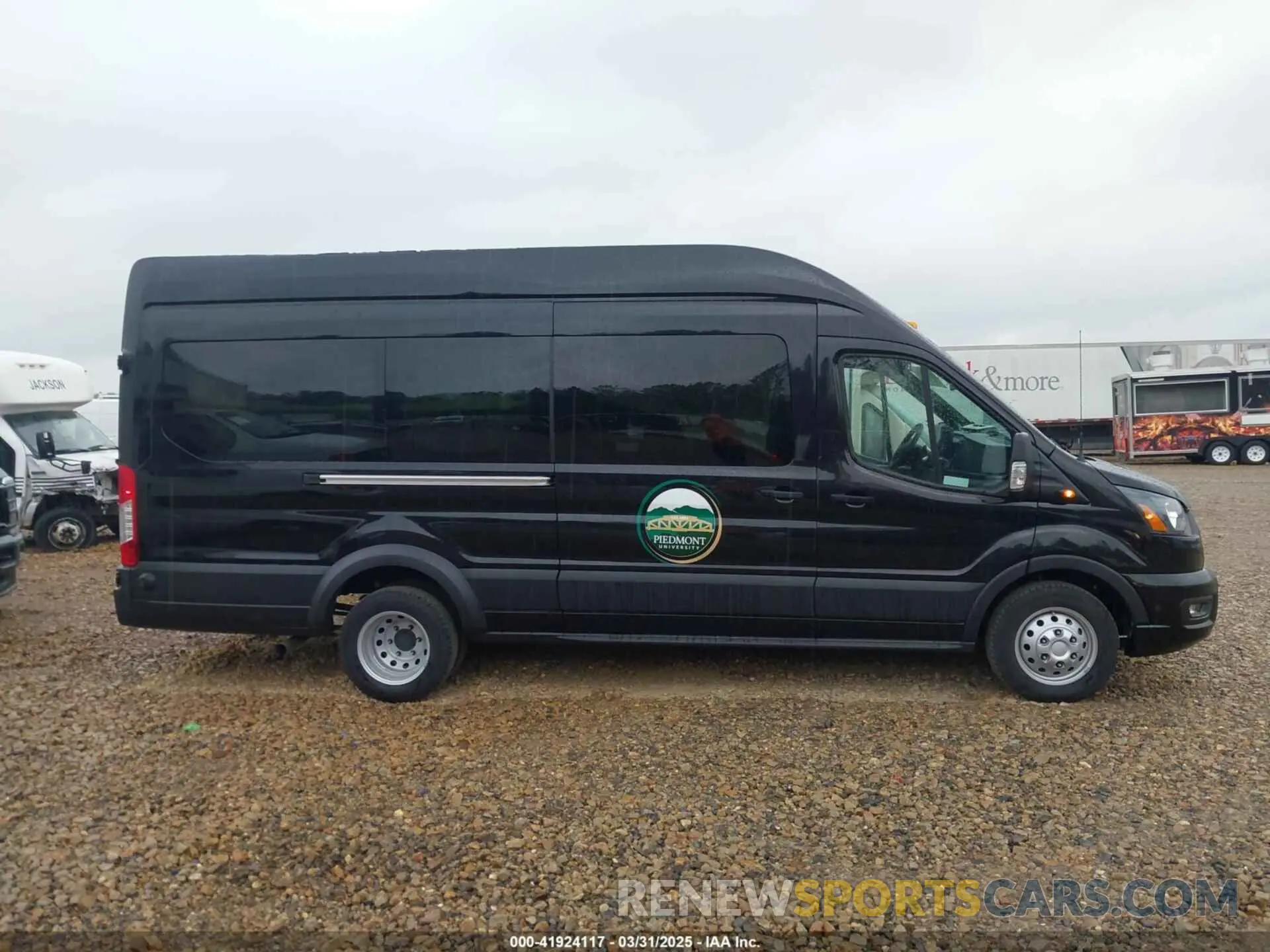 14 Photograph of a damaged car 1FBVU4XG0RKA93354 FORD TRANSIT-350 PASSENGER VAN 2024