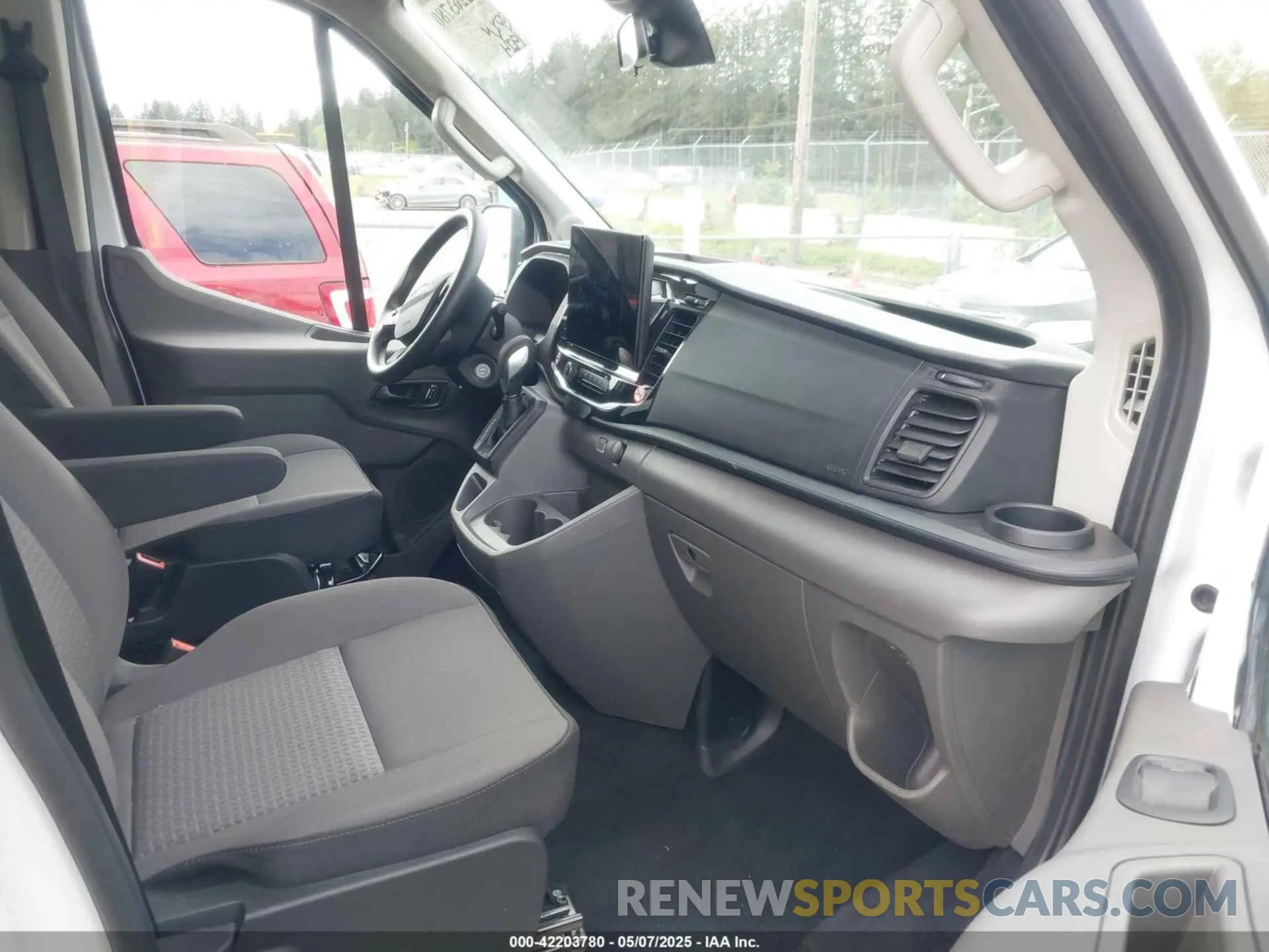5 Photograph of a damaged car 1FBAX2C87SKA21405 FORD TRANSIT-350 PASSENGER VAN 2025