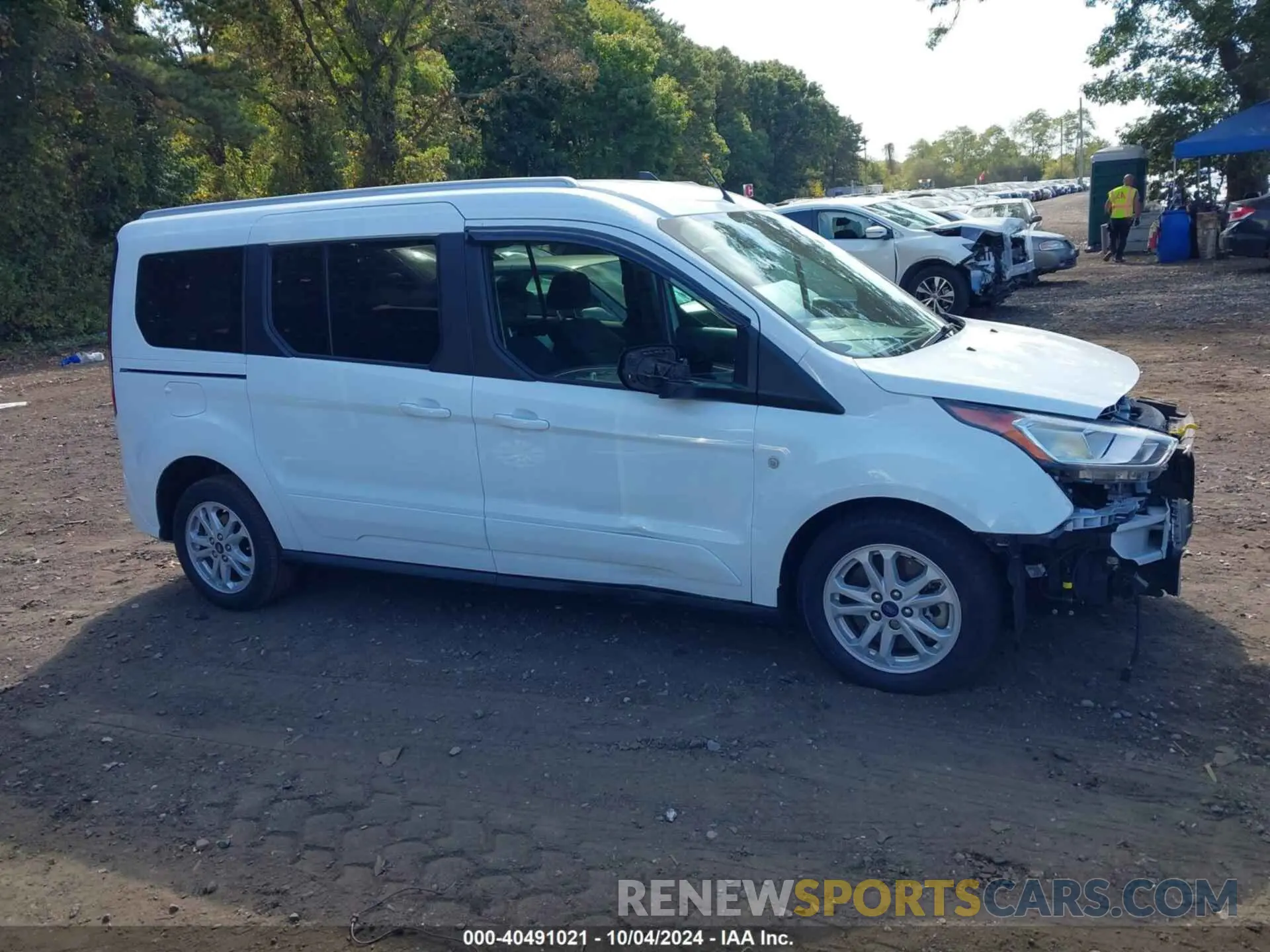 13 Photograph of a damaged car NM0GE9F27K1405537 FORD TRANSIT CONNECT 2019